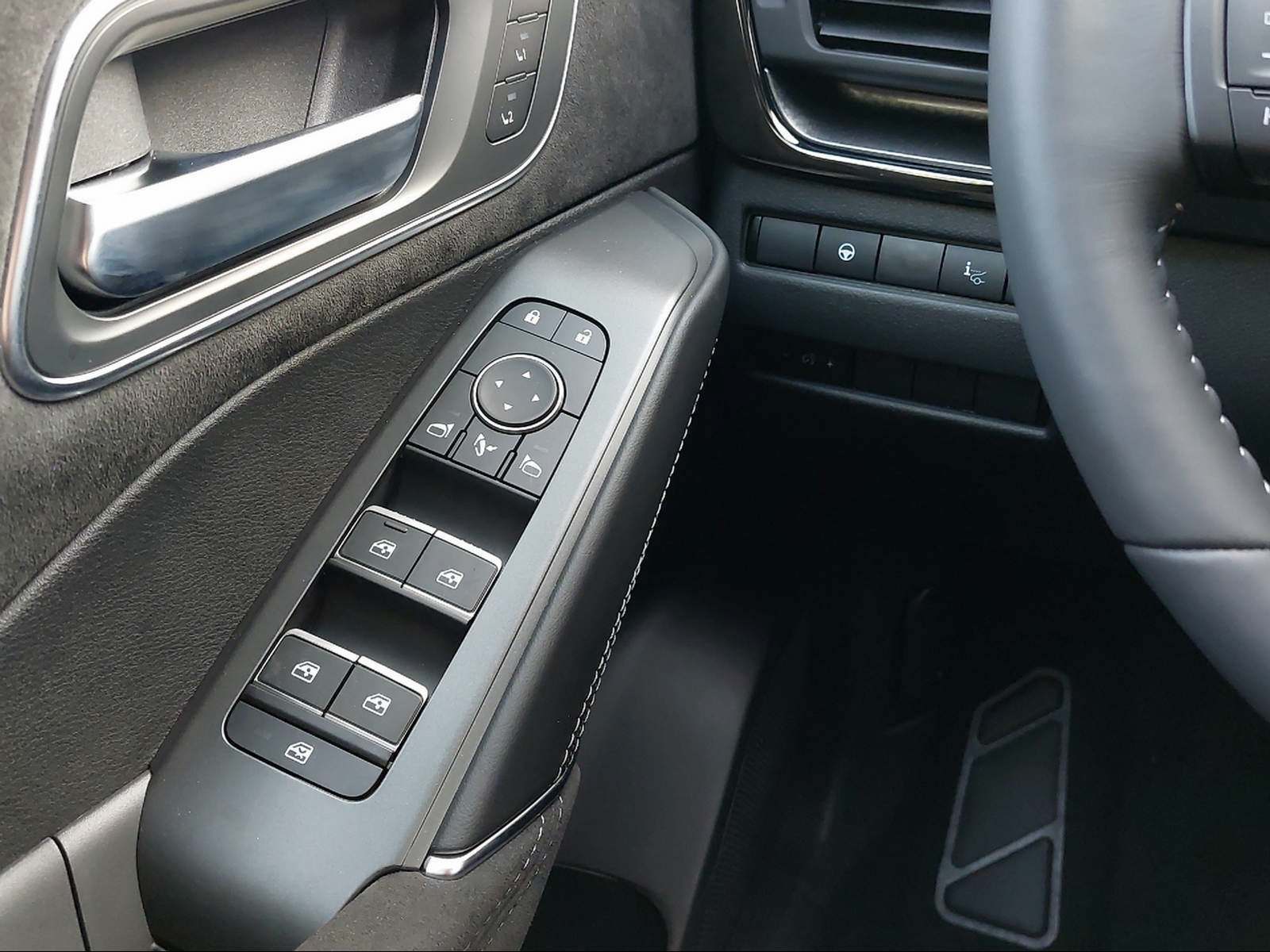 NISSAN Qashqai 1.5 VC-T N-Connecta-image-14