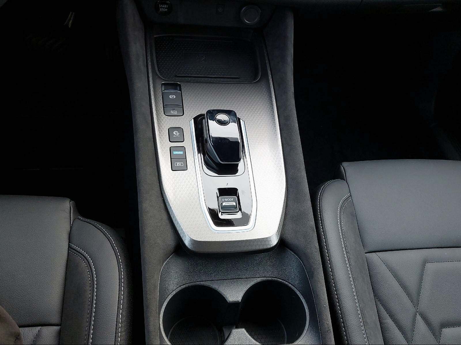 NISSAN Qashqai 1.5 VC-T N-Connecta-image-11