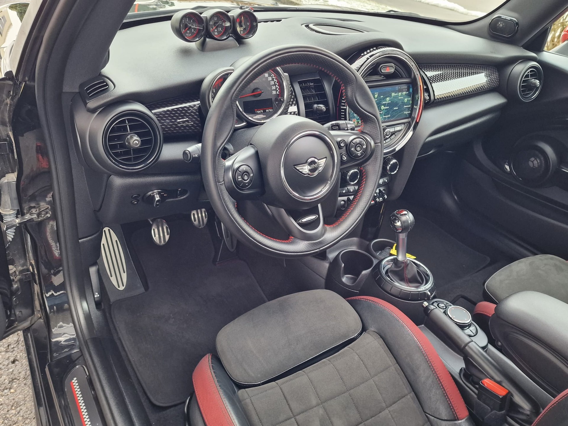 MINI Cooper John Cooper Works-image-7