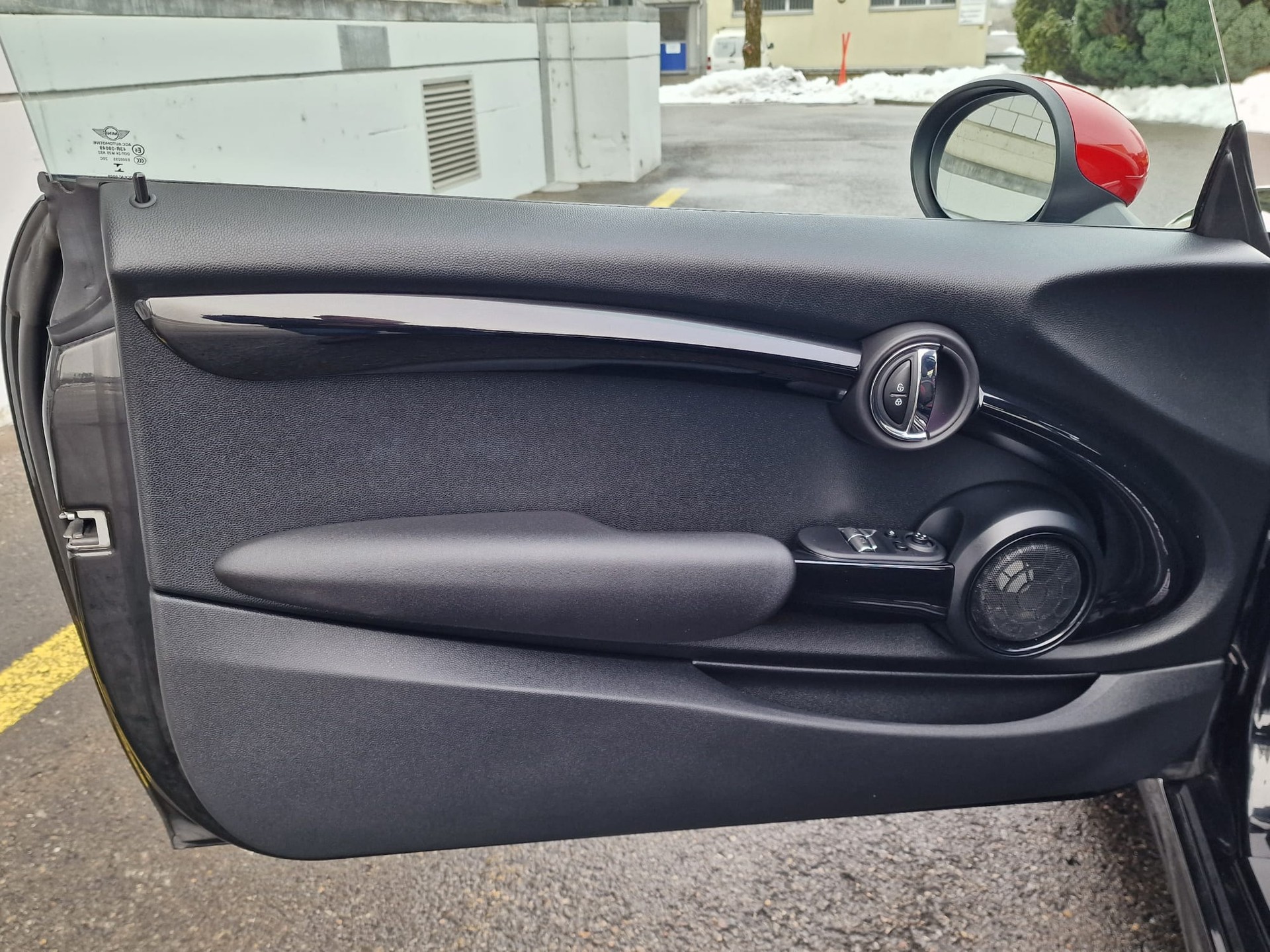MINI Cooper John Cooper Works-image-6