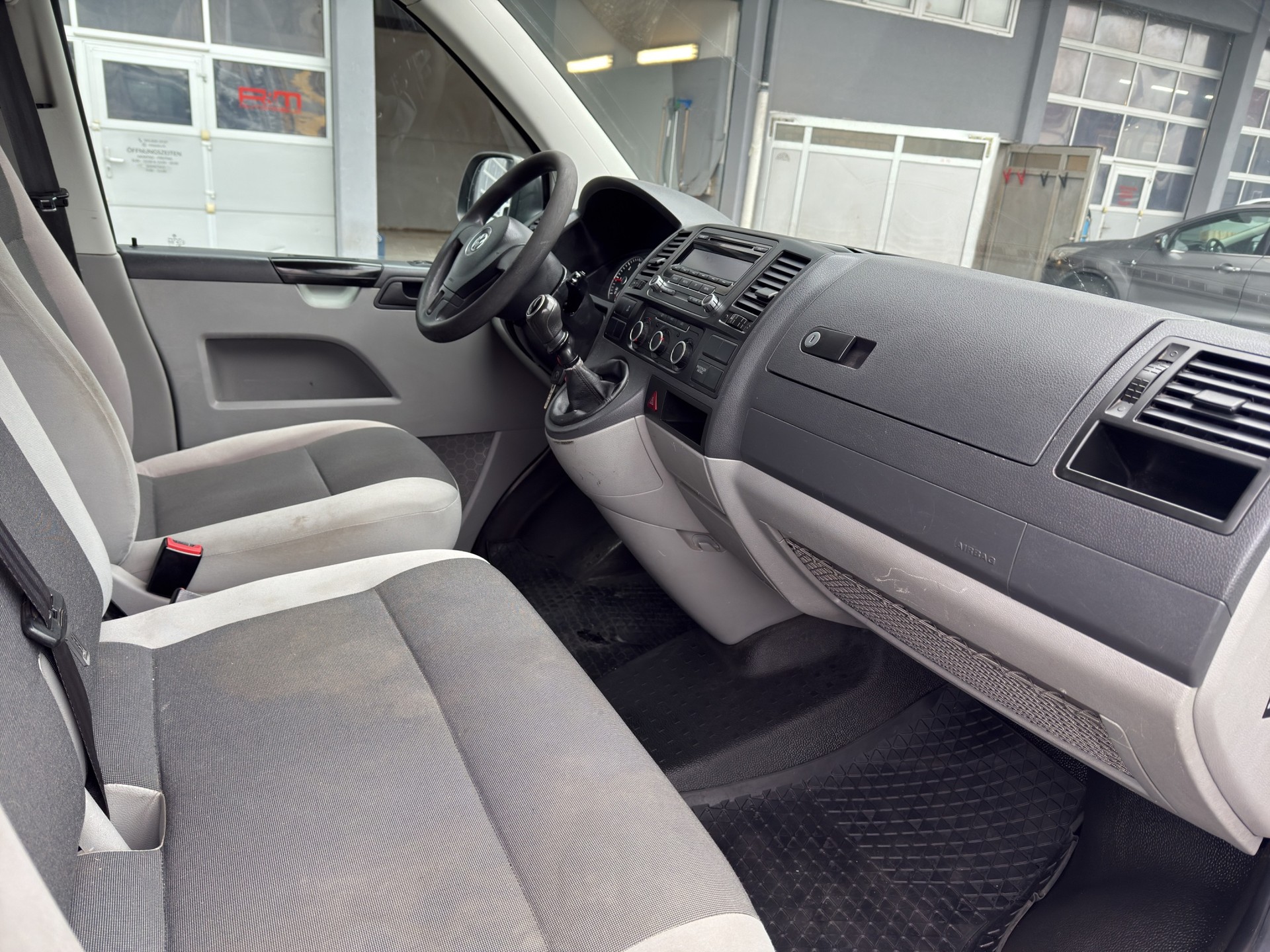 VW T5 2.0 TDI 4Motion-image-7