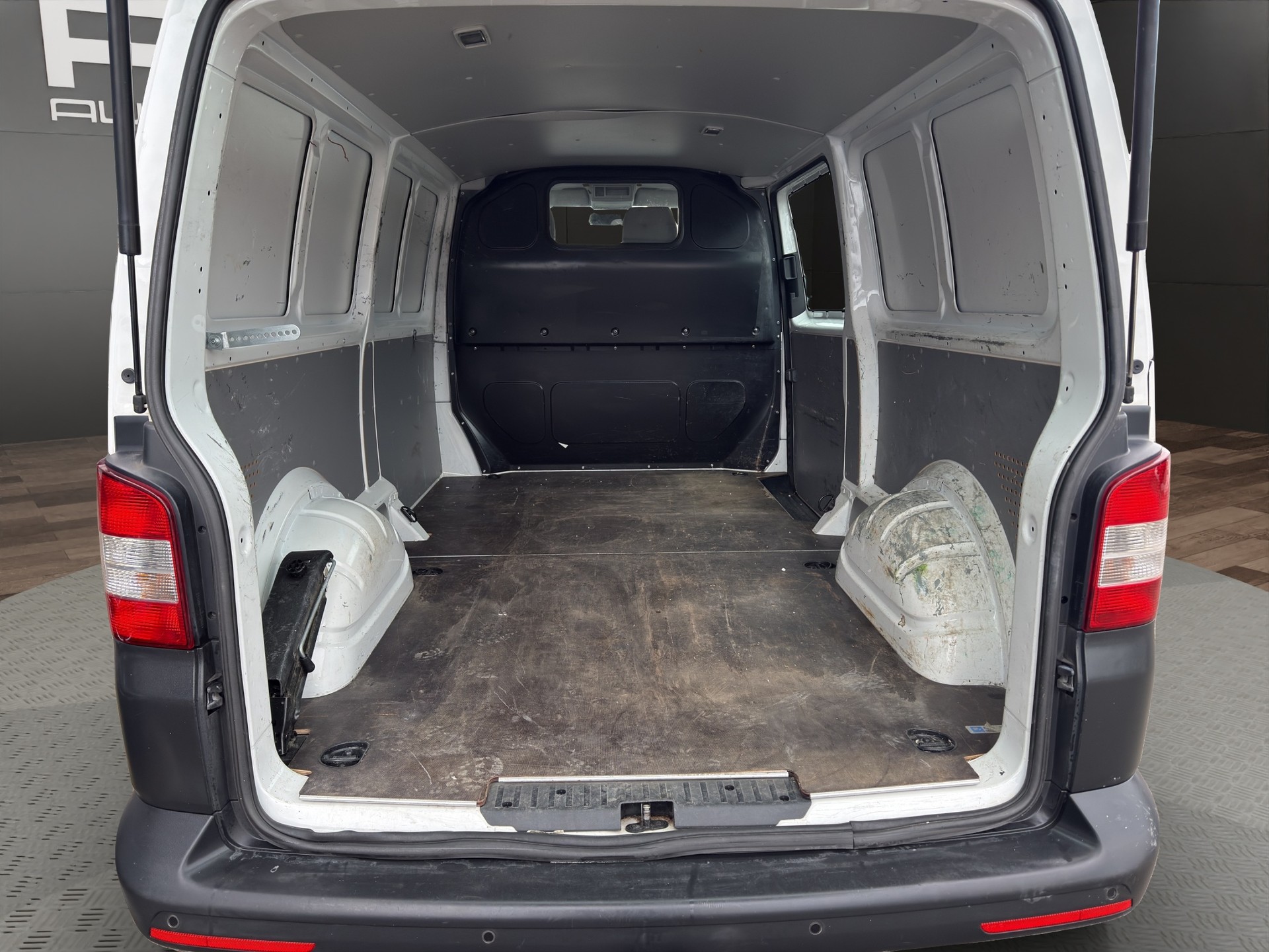 VW T5 2.0 TDI 4Motion-image-6