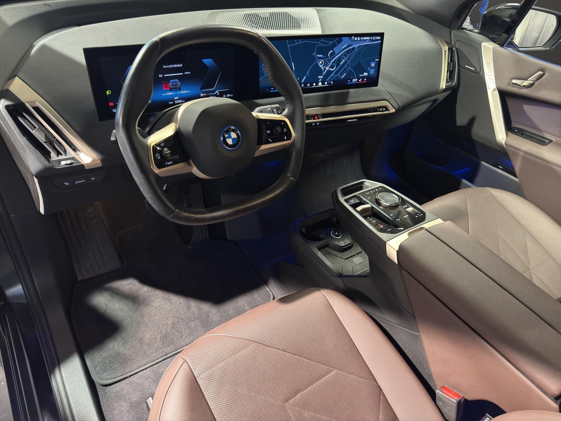 BMW iX xDrive50-image-8
