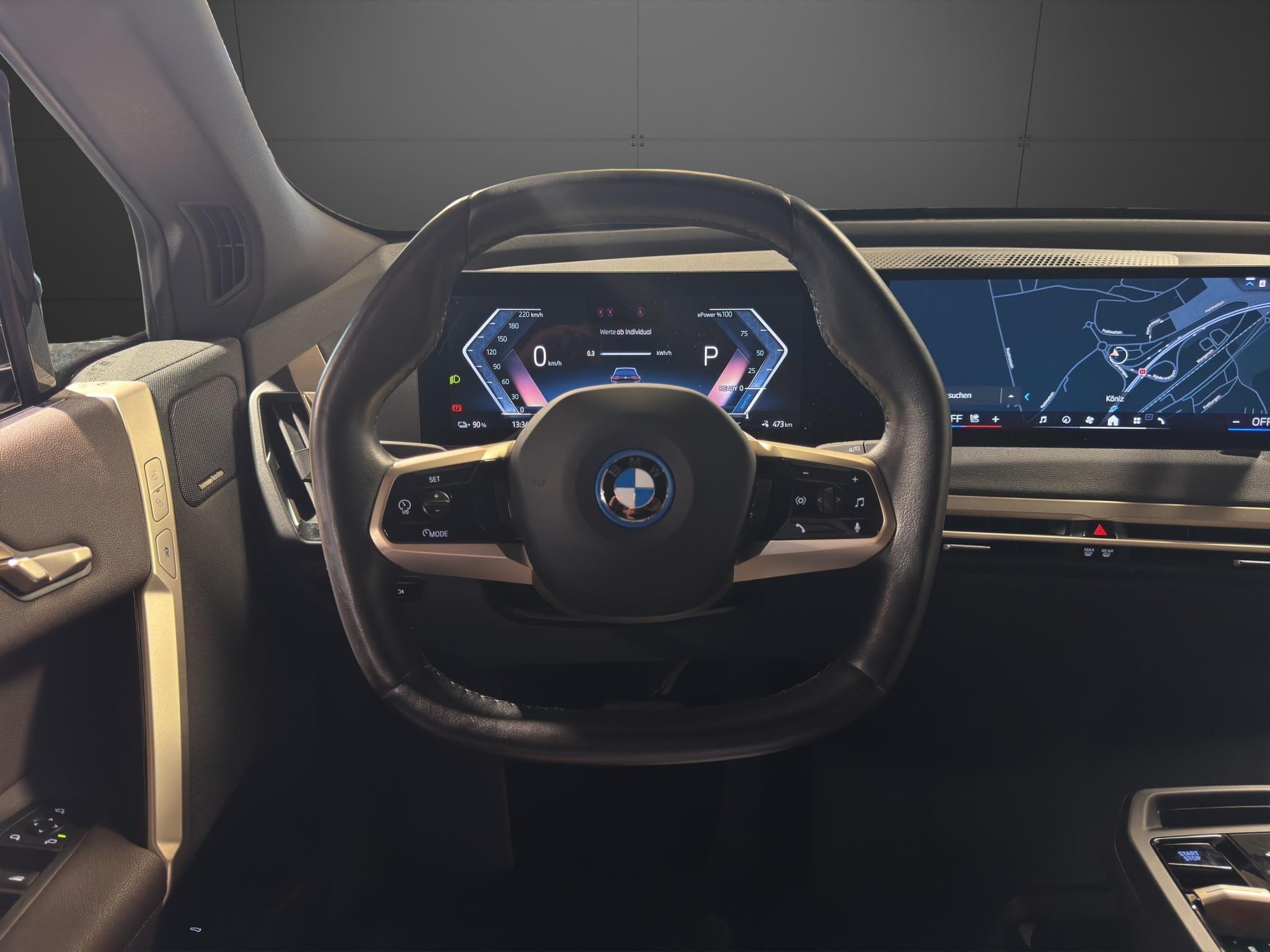 BMW iX xDrive50-image-14