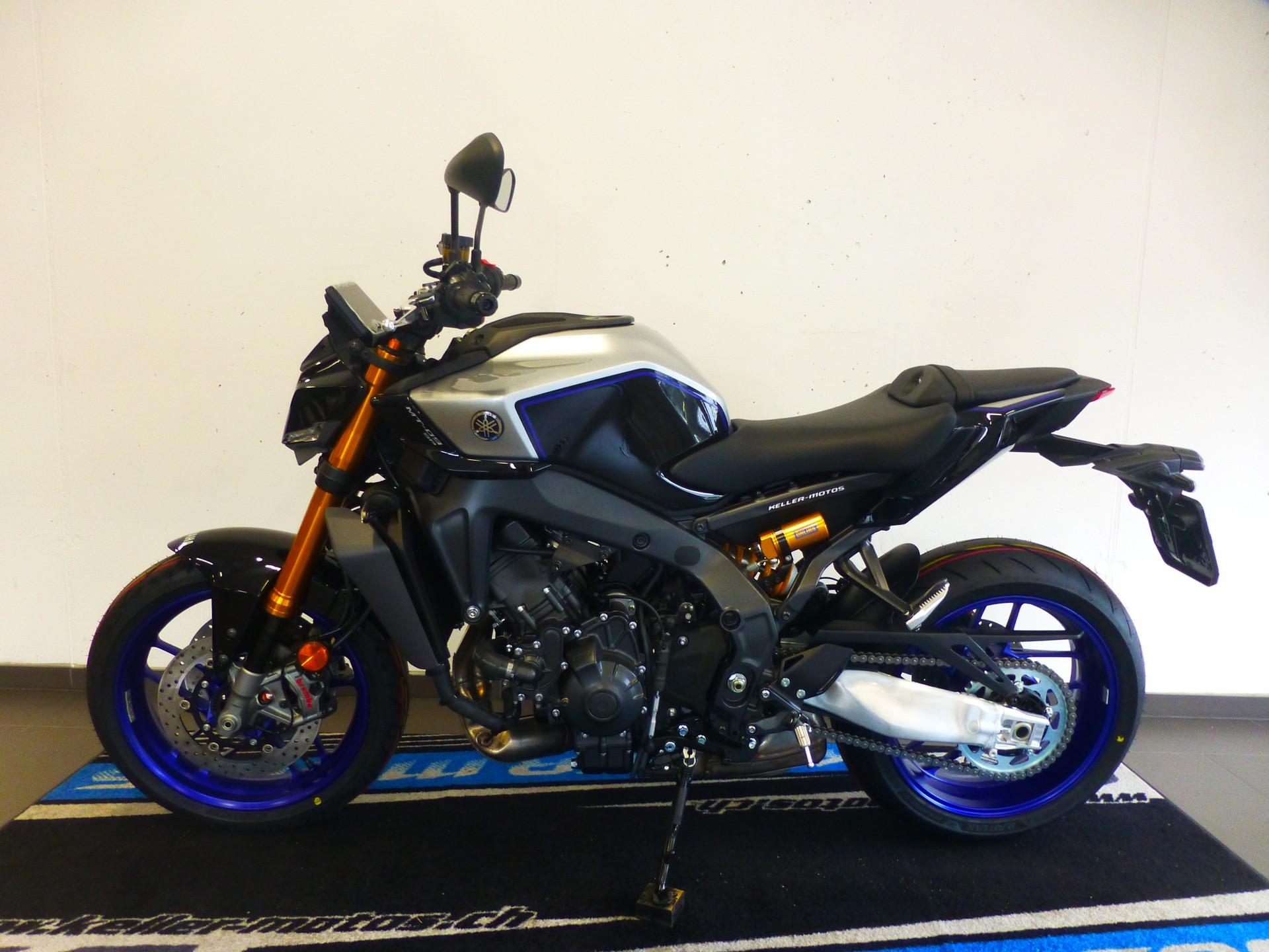 YAMAHA MT-09 SP (35kW)-showroom-element-2