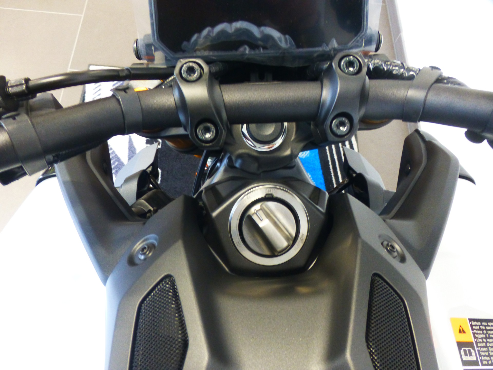 YAMAHA MT-09 SP (35kW)-image-8
