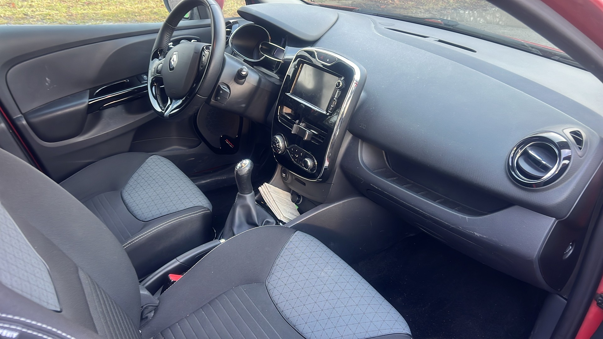 RENAULT Clio 1.5 dCi Authentique 90-image-4