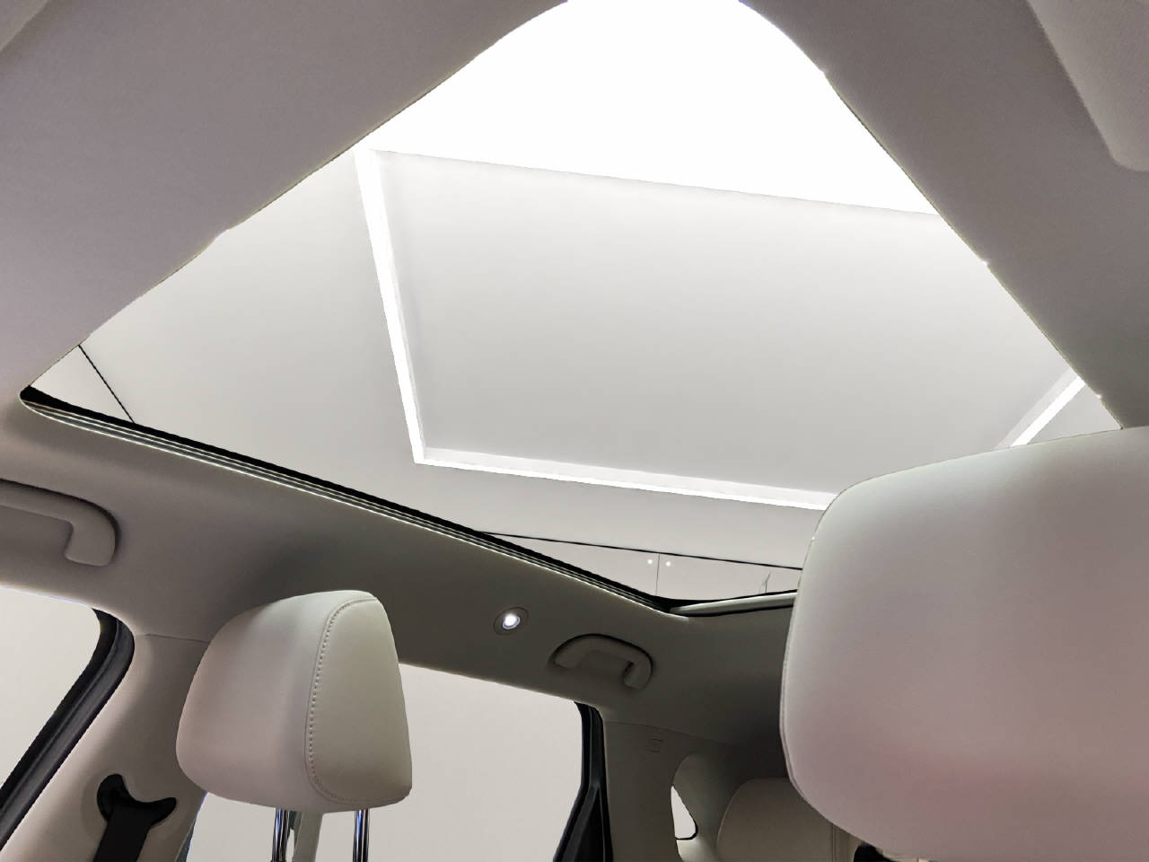 BYD Atto 2 DM-i Boost CH FAHRZEUG-image-12