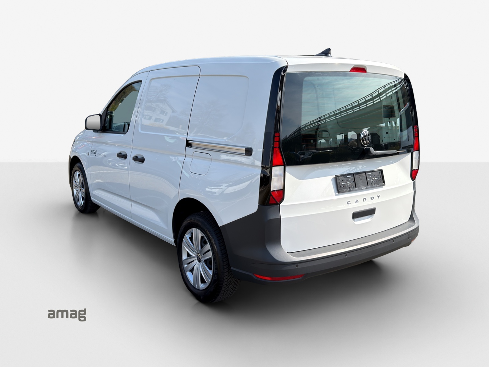VW Caddy Cargo 2.0TDI-image-2