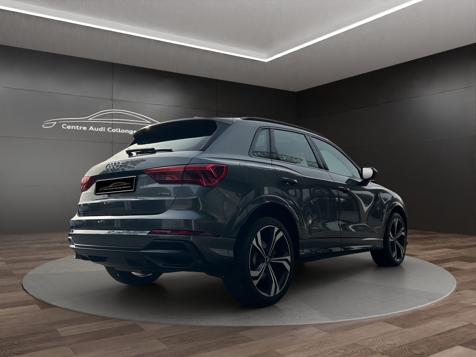 AUDI Q3 40 TDI S line Attraction quattro S-tronic-image-5