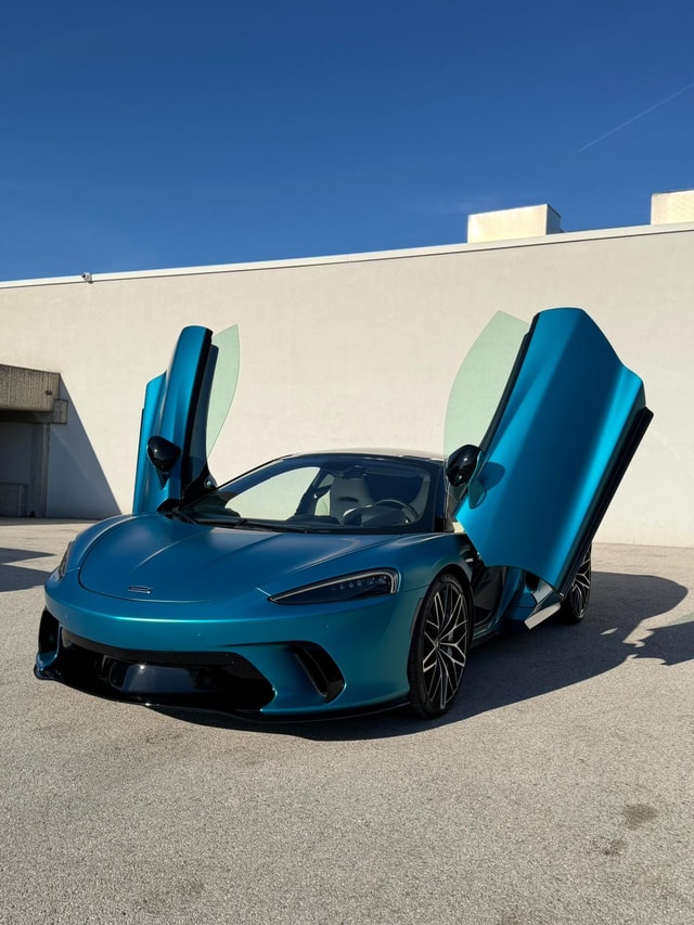 McLaren GTS