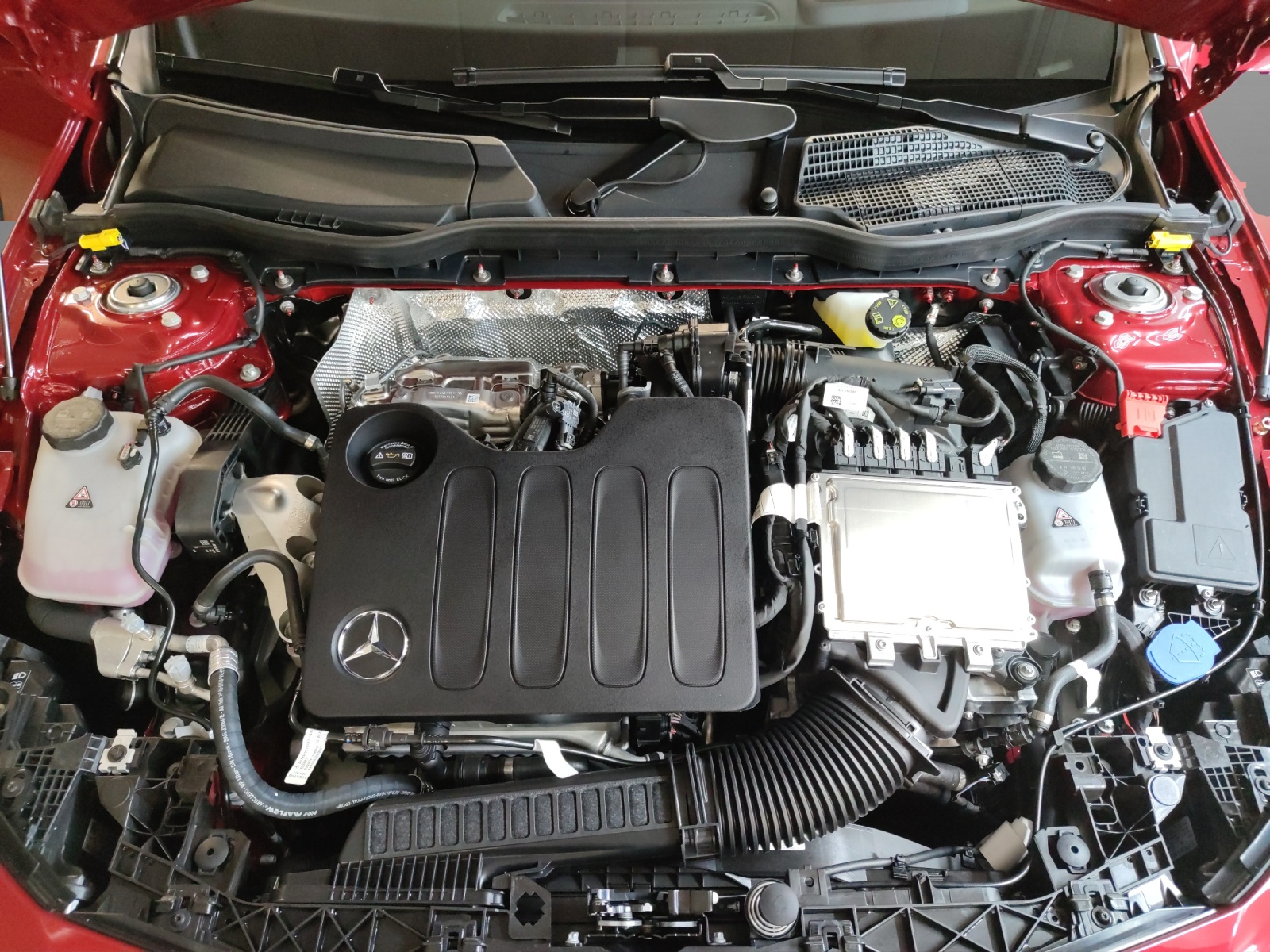 MERCEDES-BENZ CLA 220 AMG Line 4Matic-image-9