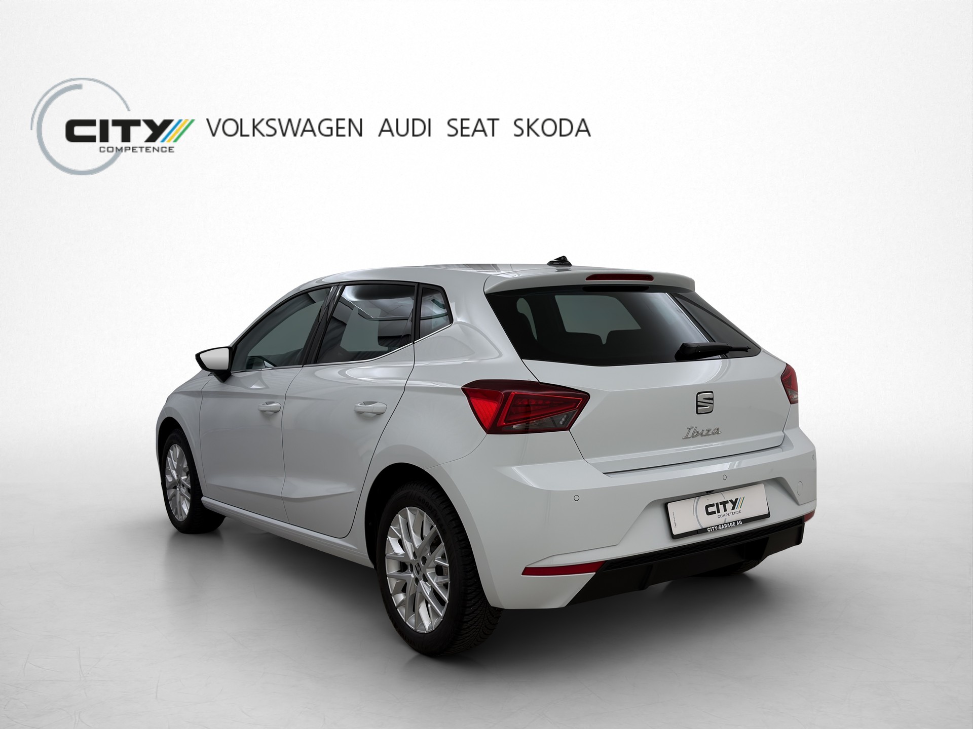 SEAT Ibiza 1.0 TSI 115PS Xcellence DSG-image-1
