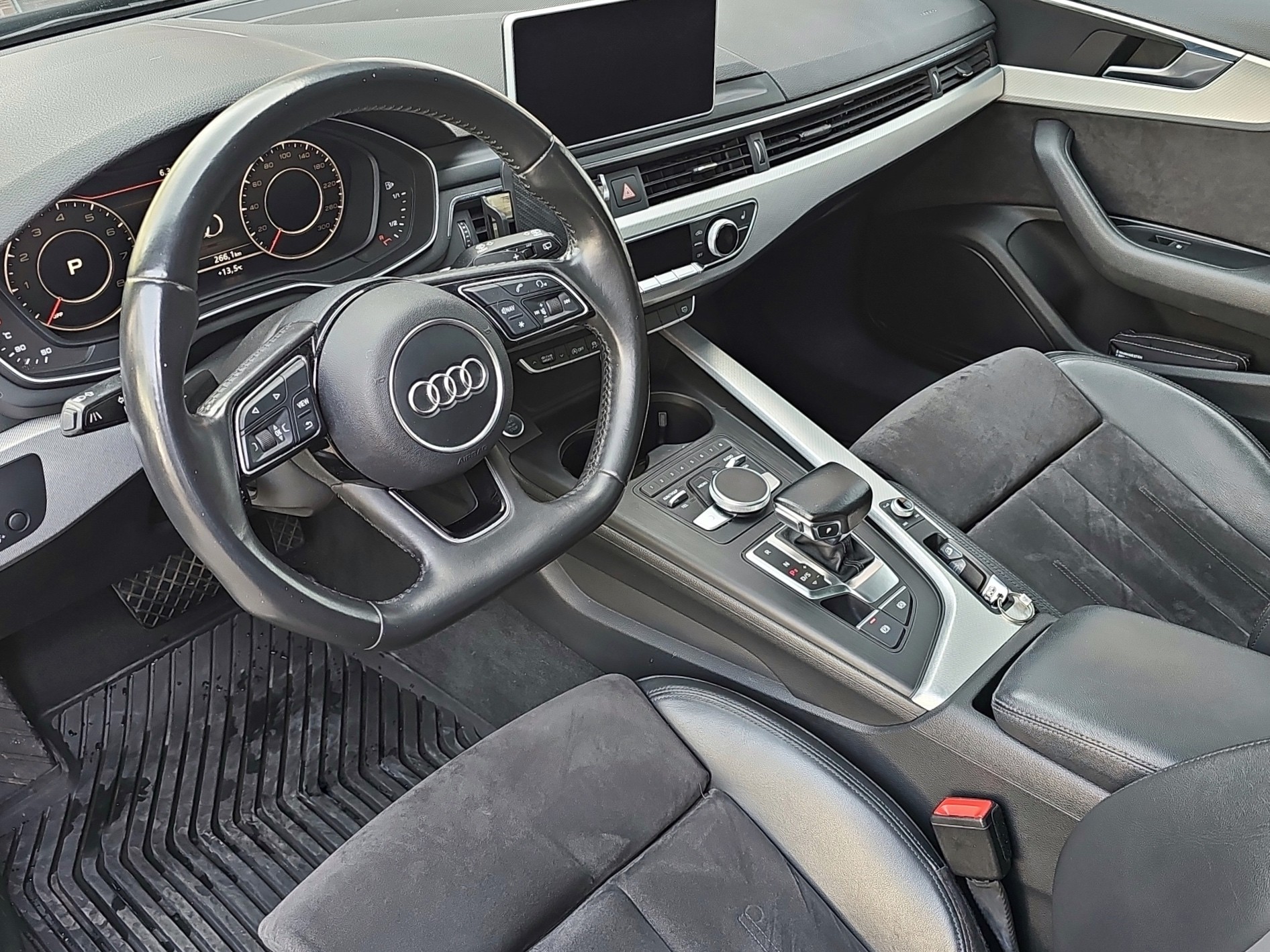 AUDI A4 Avant 2.0 TFSI Sport S-tronic-image-11