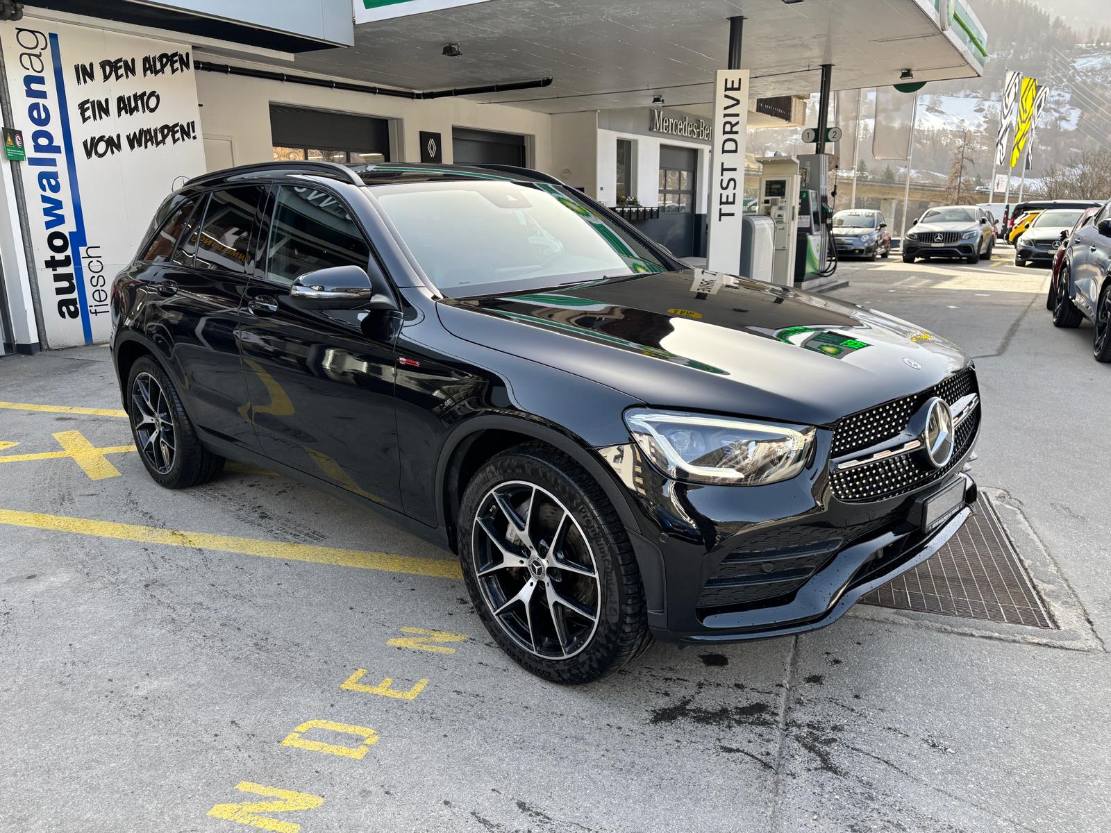 MERCEDES-BENZ GLC 200 AMG Line 4Matic-image-1