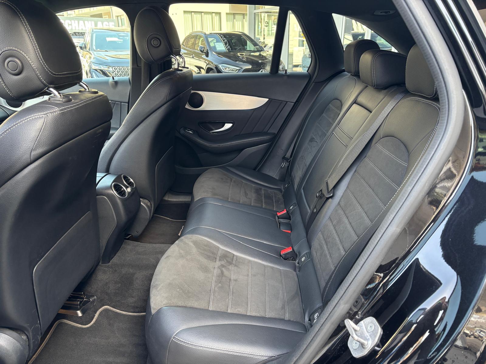 MERCEDES-BENZ GLC 200 AMG Line 4Matic-image-9