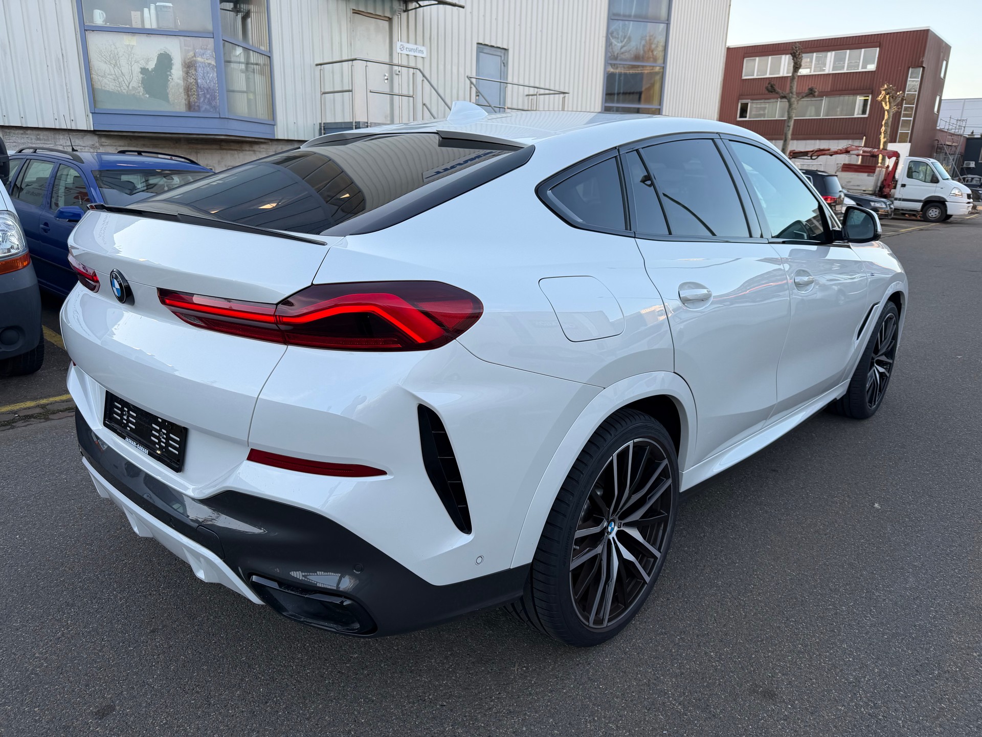 BMW X6 xDrive 48V 40d Steptronic M Sport-image-3