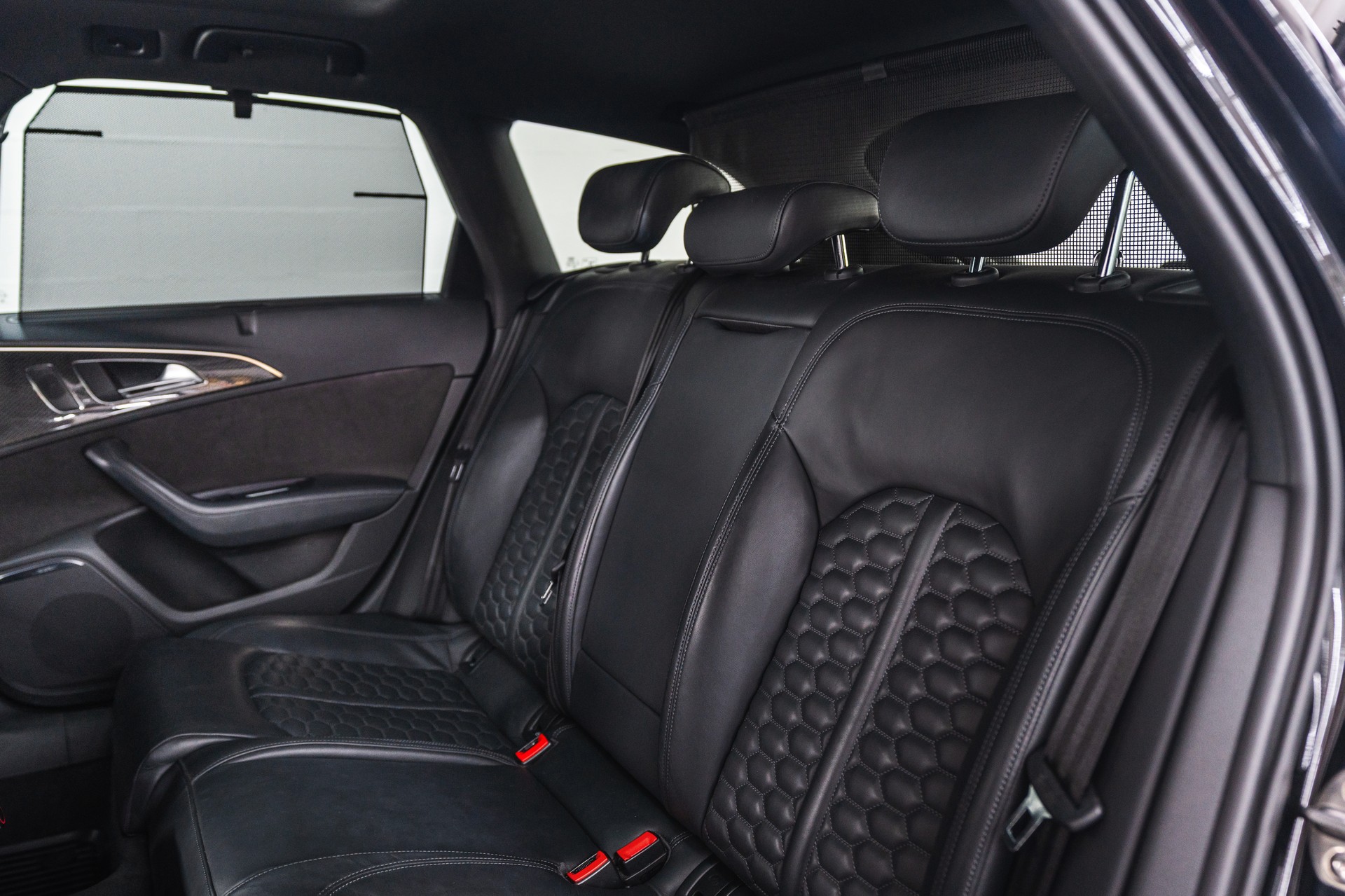 AUDI Audi RS6 Performance-image-11