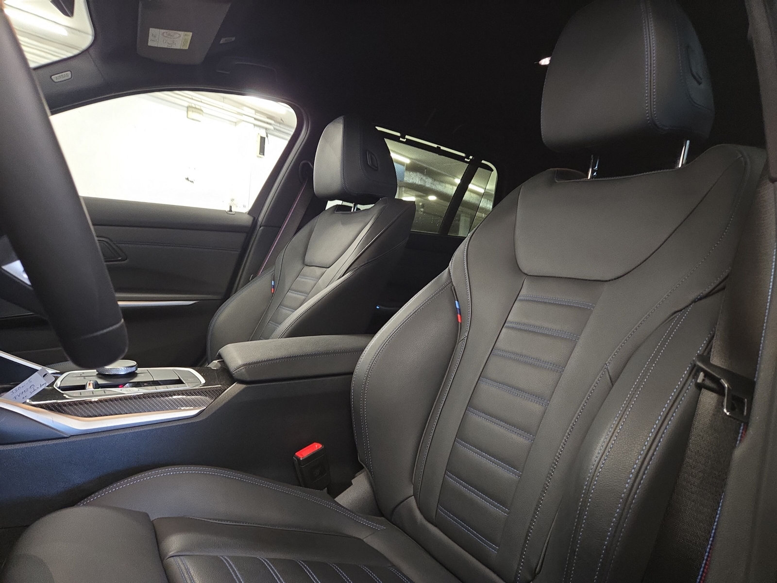 BMW 330i Touring xDrive Steptronic M Sport Pro-image-9