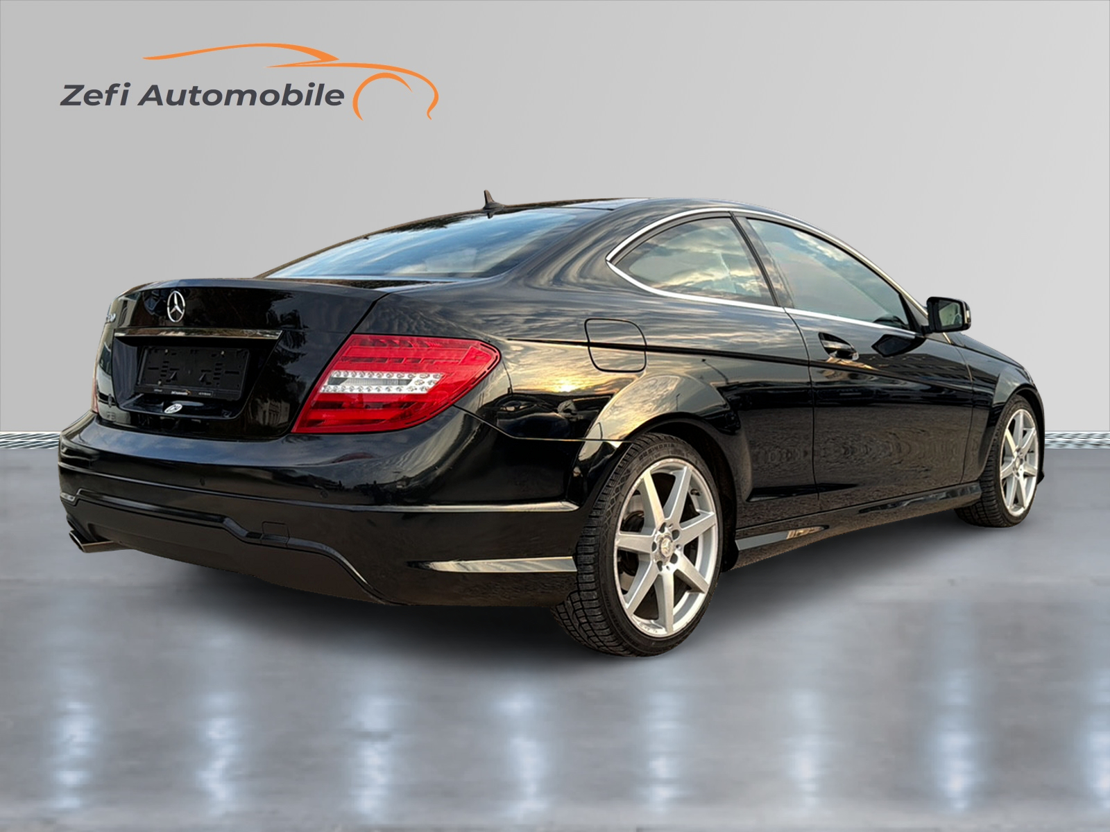 MERCEDES-BENZ C 180 Coupé 7G-Tronic-image-3