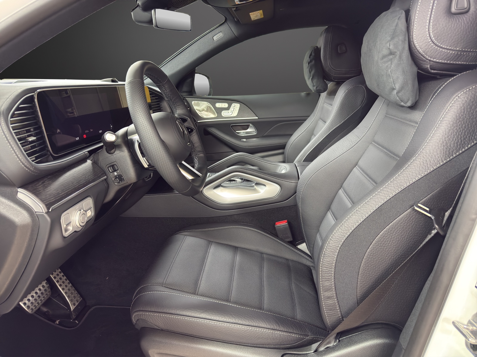 MERCEDES-BENZ GLE 400 e 4MATIC Coupé with EQ Hybrid Technology-image-9