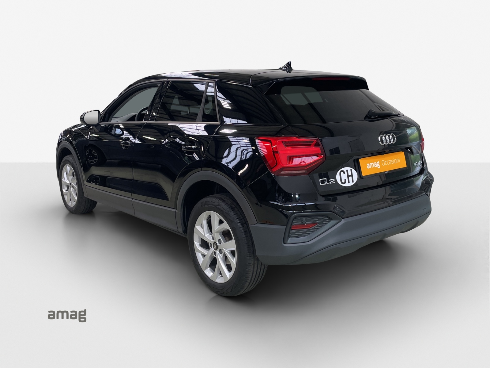 AUDI Q2 40 TFSI Attraction quattro S-tronic-image-2