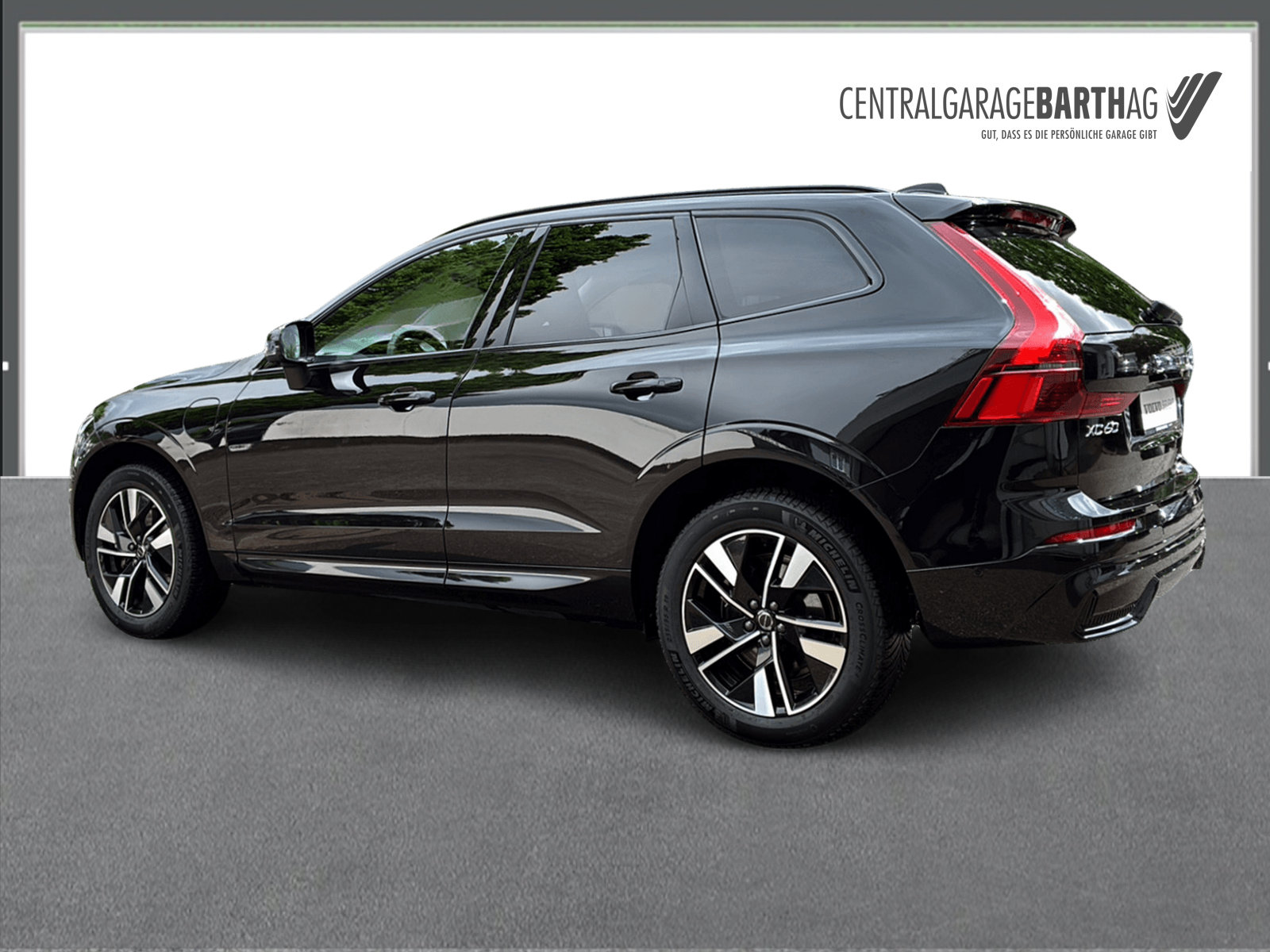VOLVO XC60 2.0 T6 TE Plus Dark eAWD-image-5