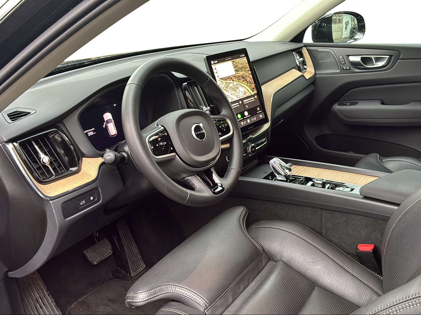 VOLVO XC60 2.0 T6 TE Plus Dark eAWD-image-11