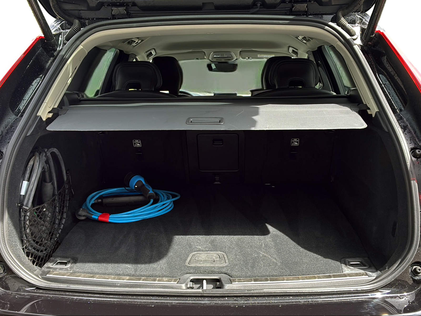 VOLVO XC60 2.0 T6 TE Plus Dark eAWD-image-8