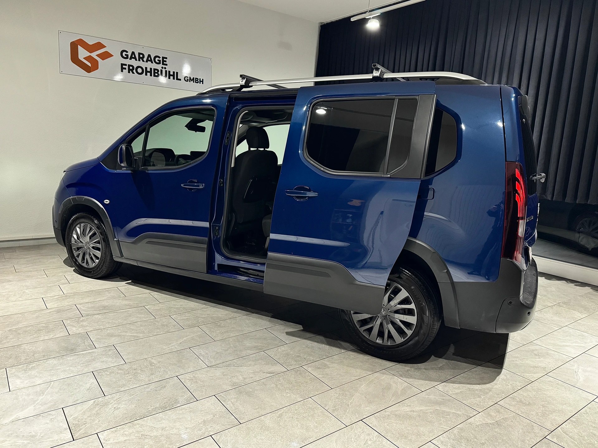 PEUGEOT Rifter 1.5 BlueHDi GT Line-image-7