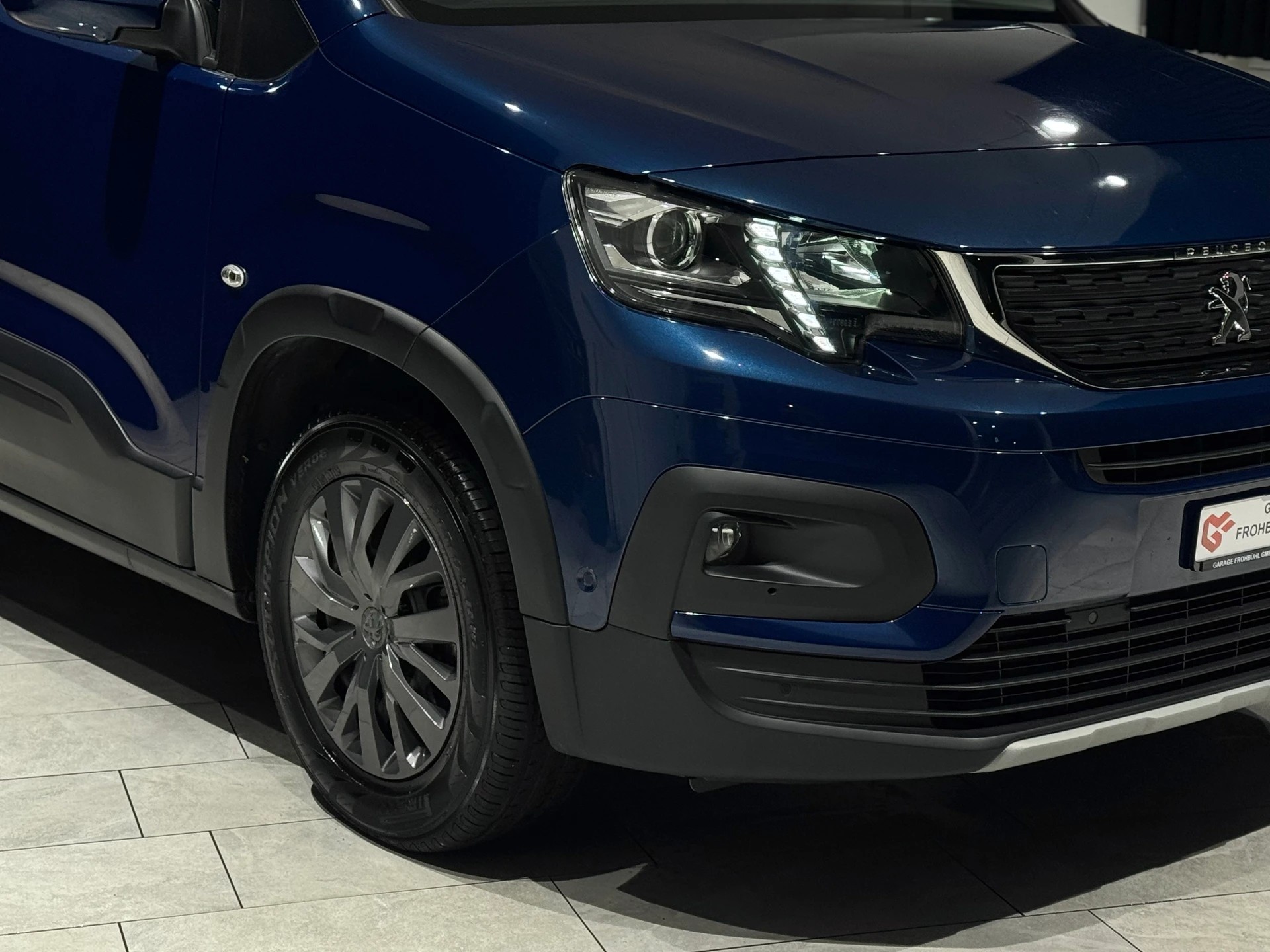 PEUGEOT Rifter 1.5 BlueHDi GT Line-image-8