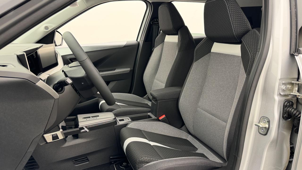 OPEL Frontera-e 44 kWh GS-image-4