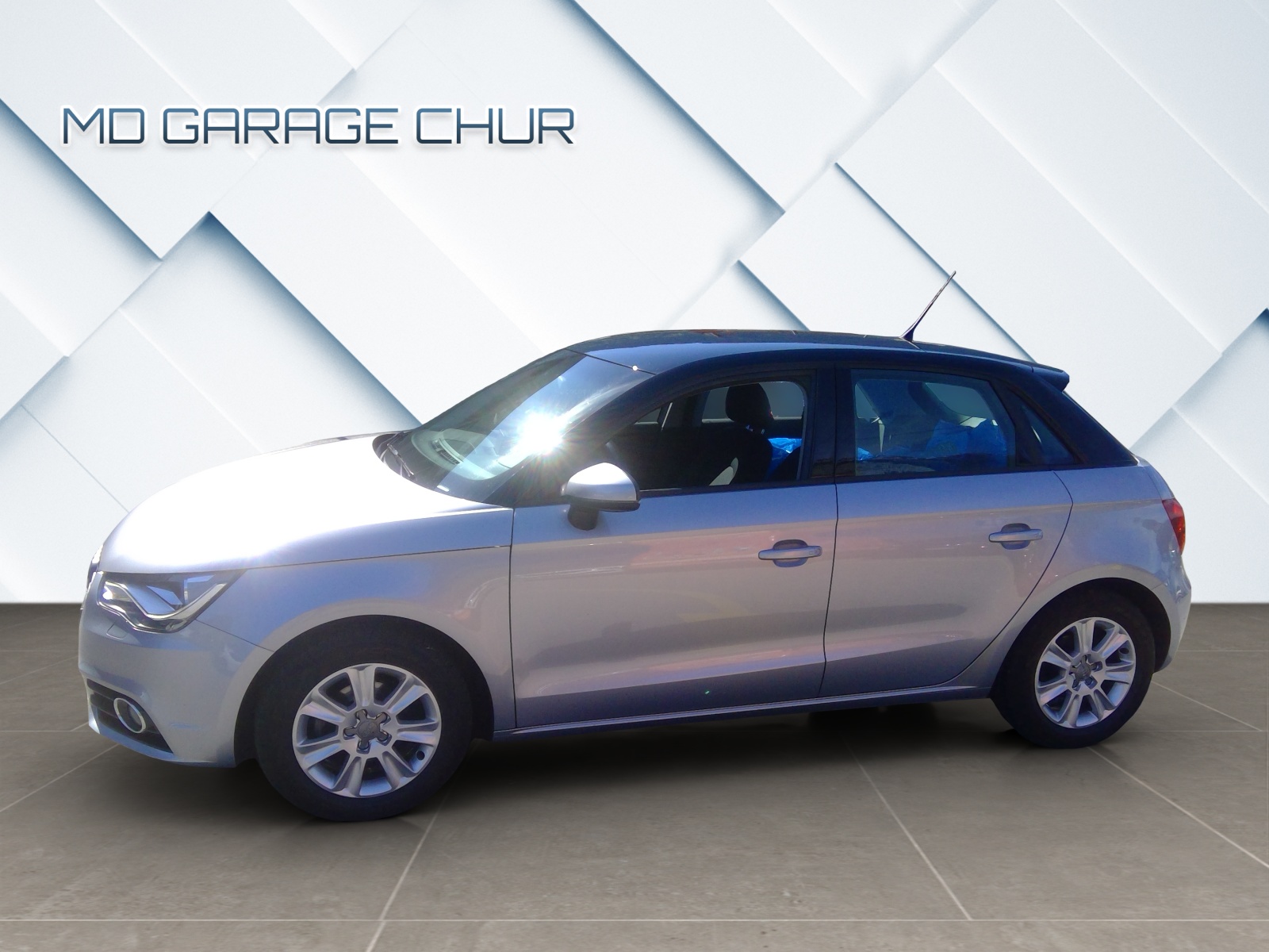 AUDI A1 Sportback 1.2 TFSI Attraction-image-2