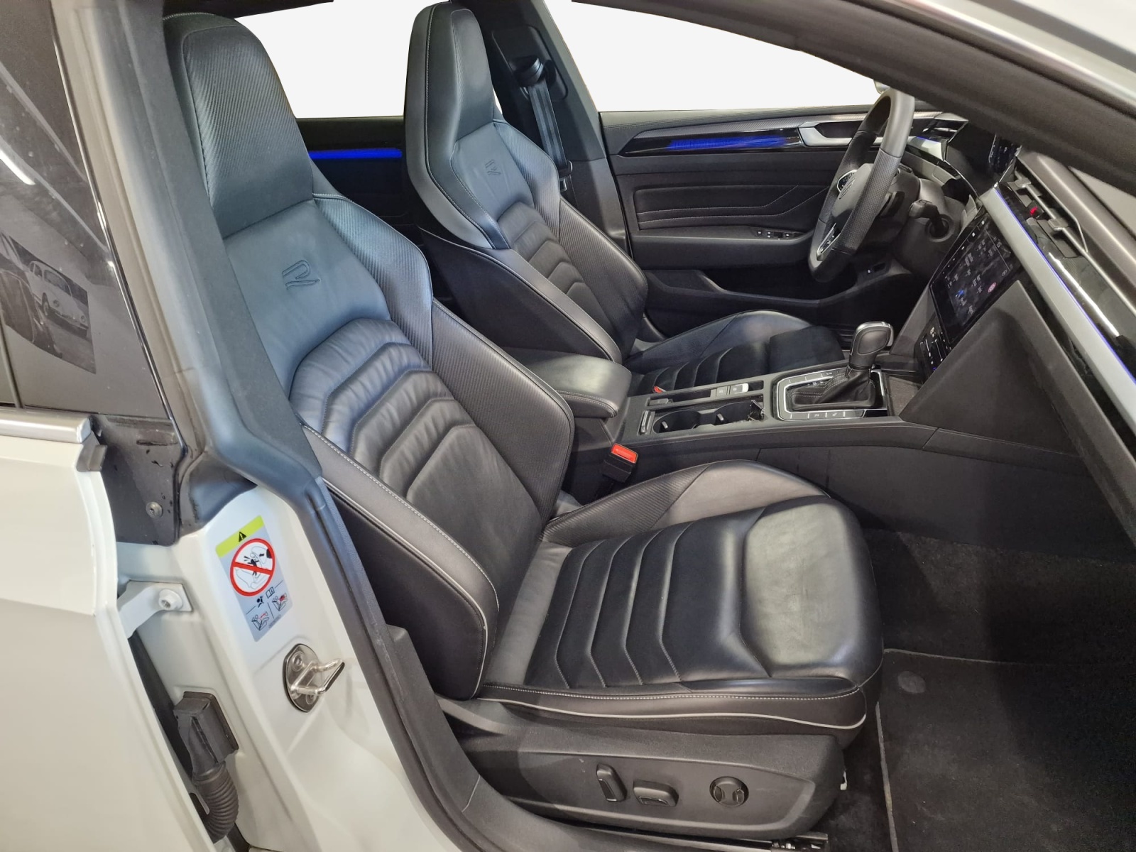 VW Arteon SB 2.0 TSI R-Line 4Motion DSG-image-11
