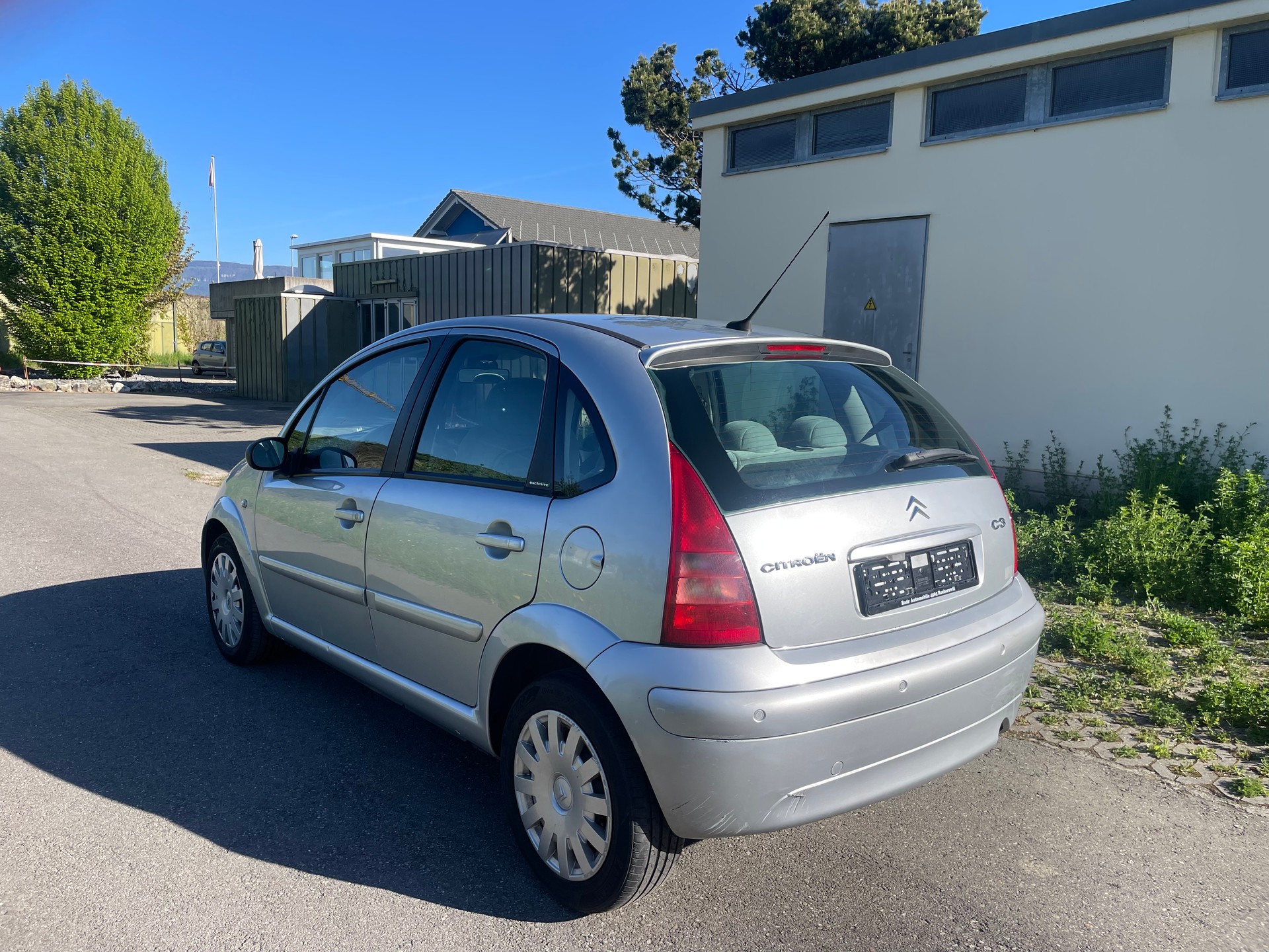 CITROEN C3 1.4i Exclusive-image-4