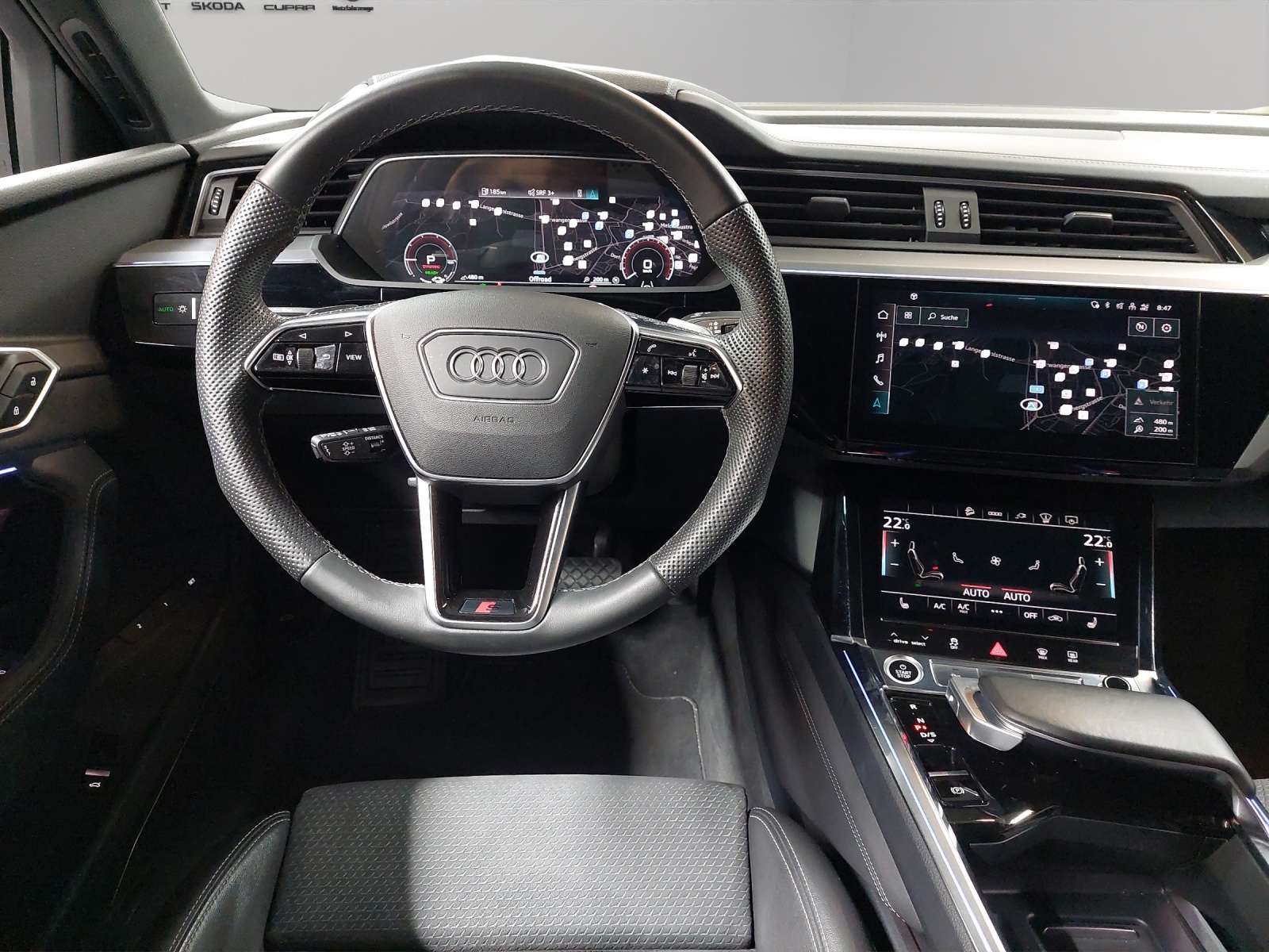 AUDI e-tron 55 S Line Black Edition quattro-image-6
