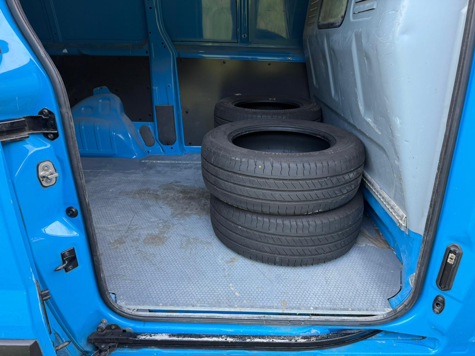 FIAT Scudo 2.0 MJ Comfort 1.2t-image-12