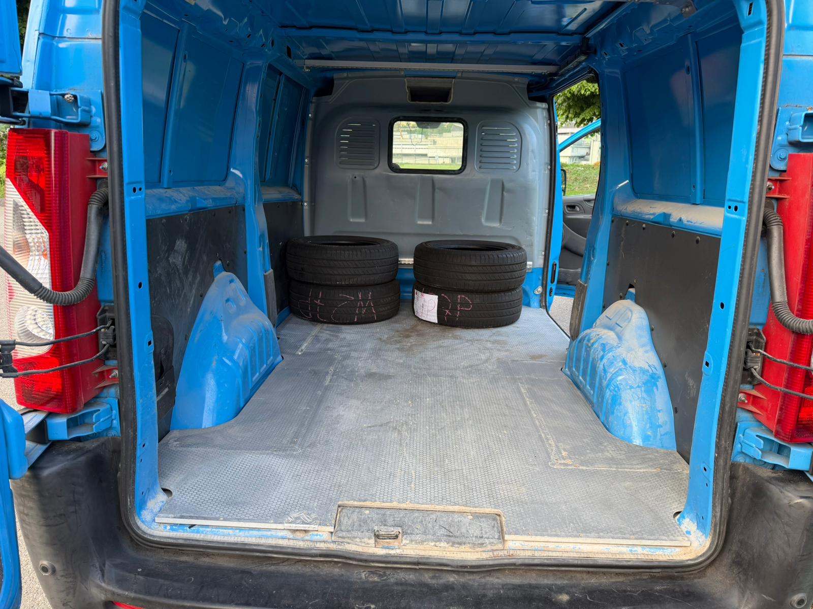 FIAT Scudo 2.0 MJ Comfort 1.2t-image-13