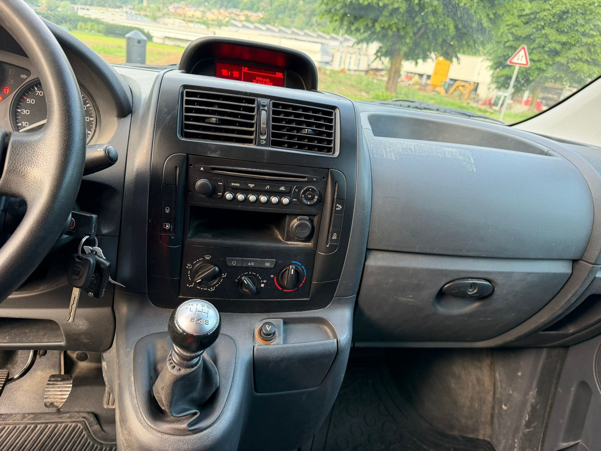 FIAT Scudo 2.0 MJ Comfort 1.2t-image-7