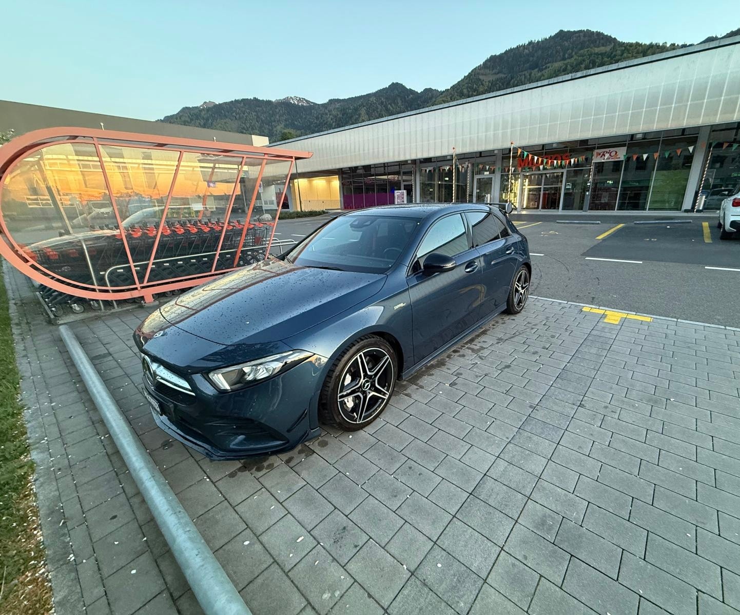 MERCEDES-BENZ A 35 AMG 4matic Speedshift