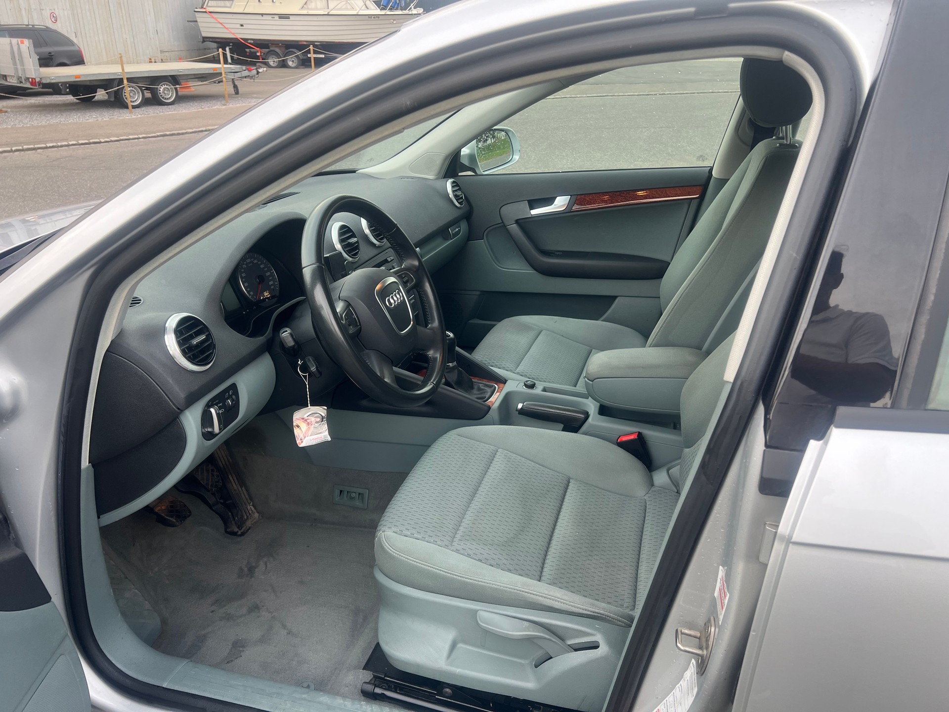 AUDI A3 Sportback 2.0 TDI Attraction quattro-image-13