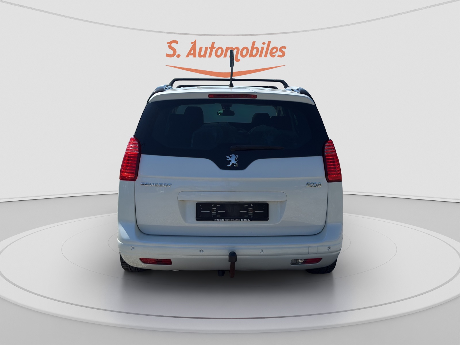 PEUGEOT 5008 2.0 HDI Allure Automatic-image-3