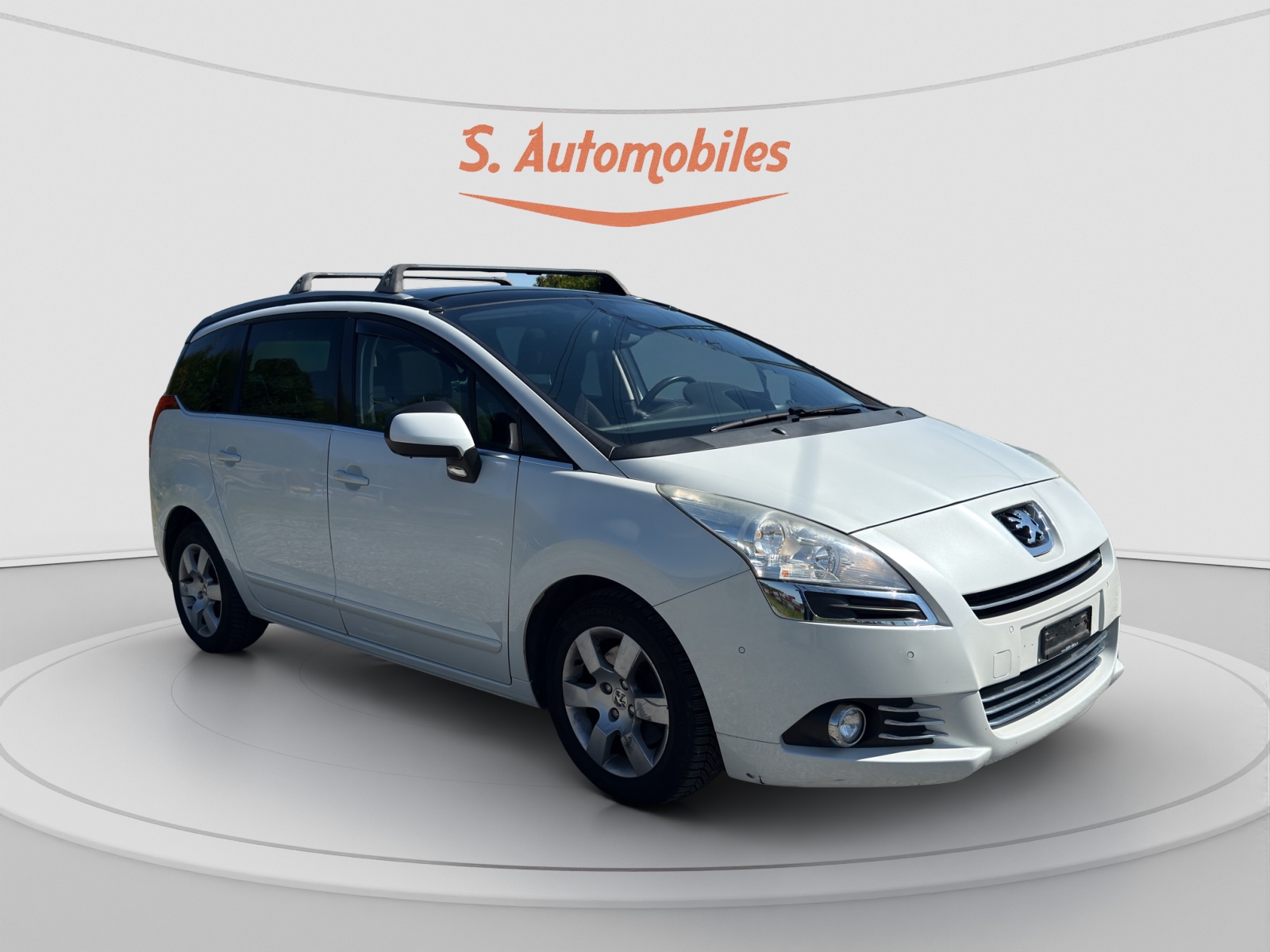 PEUGEOT 5008 2.0 HDI Allure Automatic-image-7