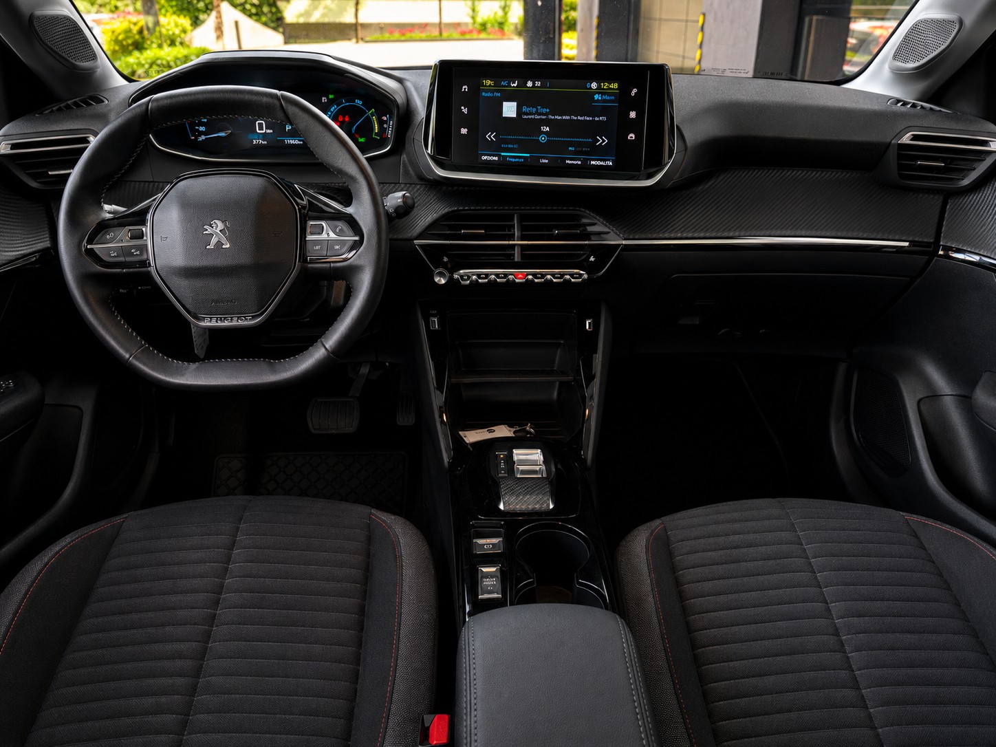 PEUGEOT 208 Elektrik Active Pack-image-9