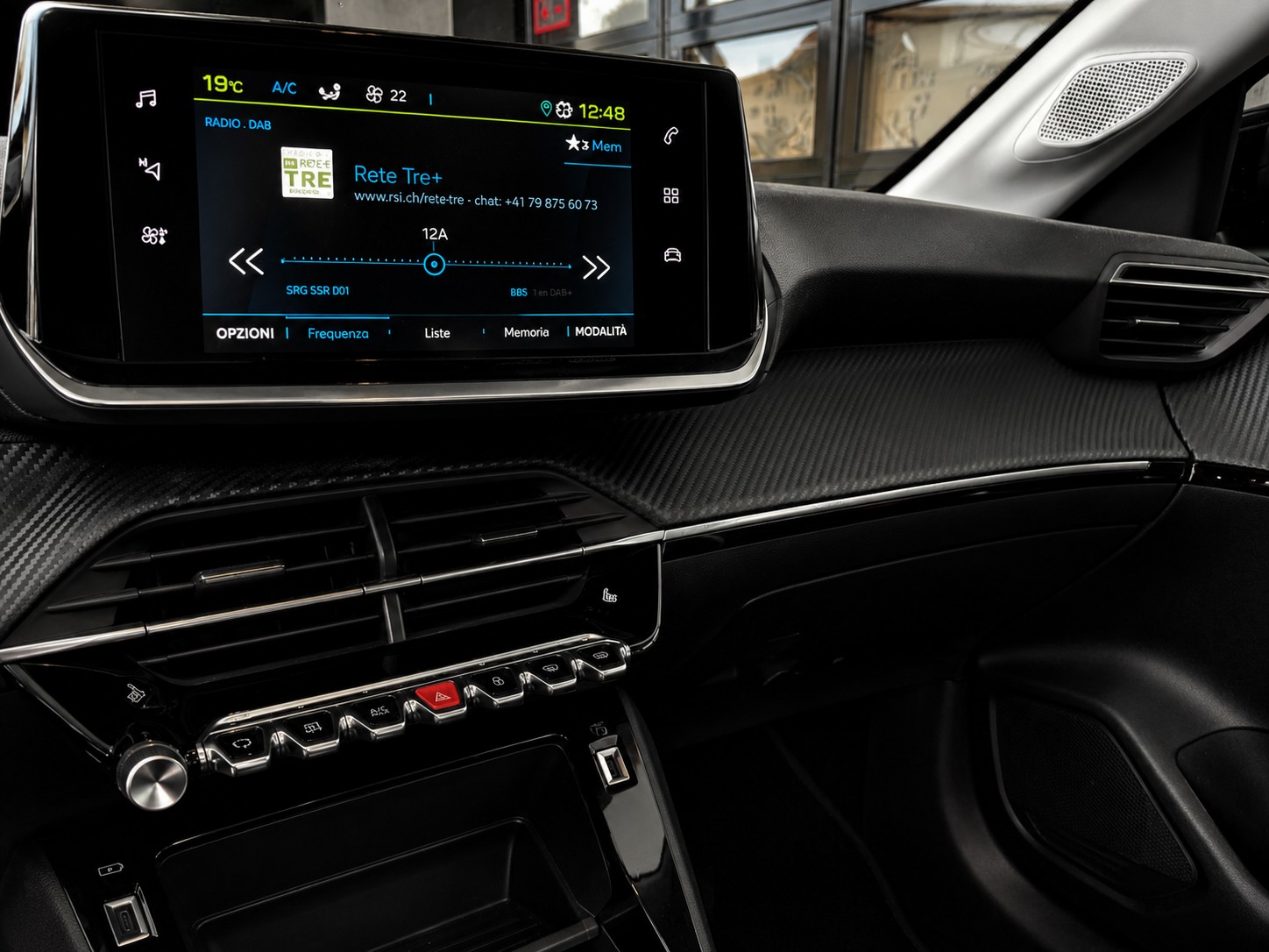 PEUGEOT 208 Elektrik Active Pack-image-14
