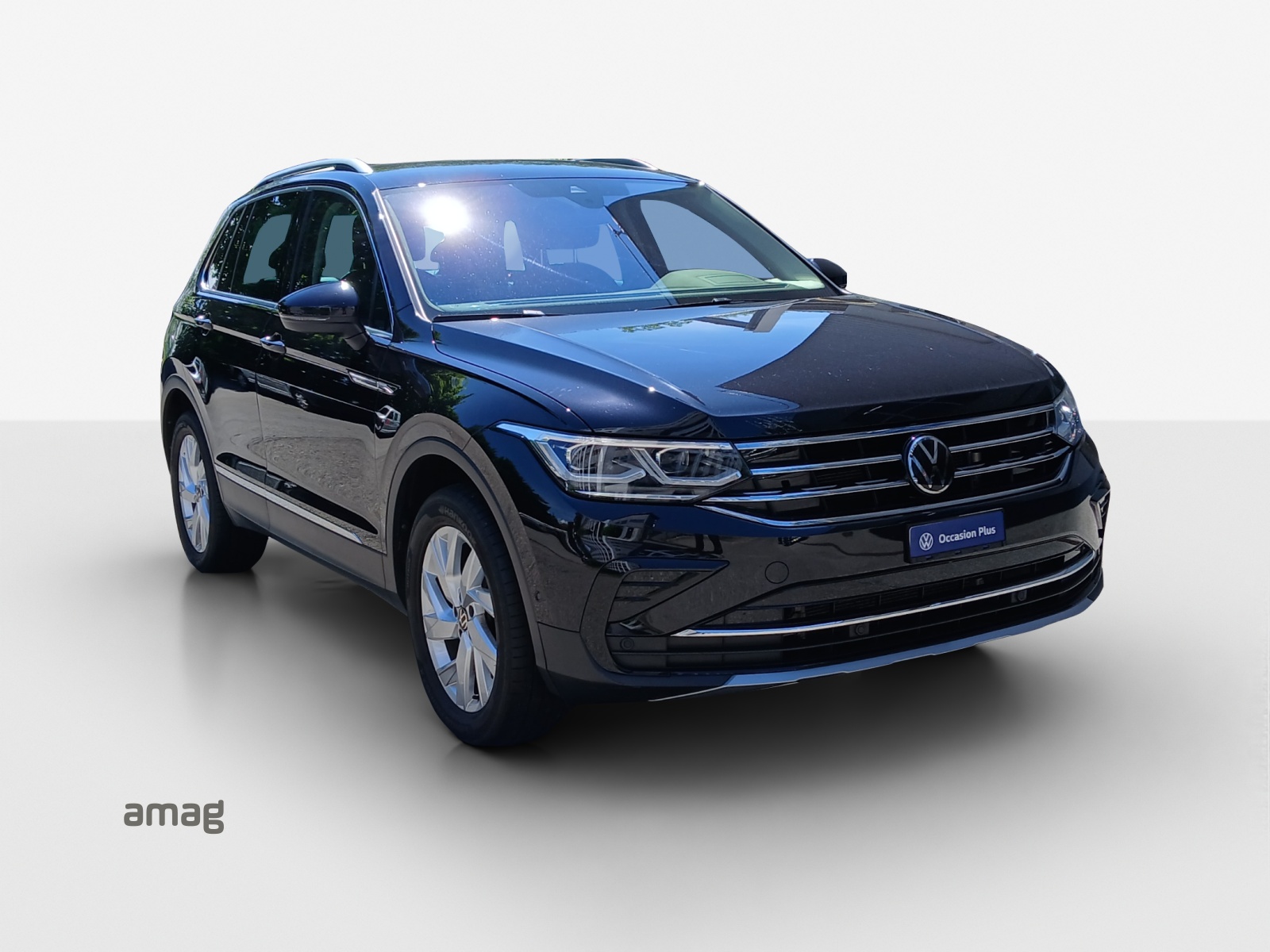 VW Tiguan 2.0 TDI SCR Elegance 4Motion DSG-image-5