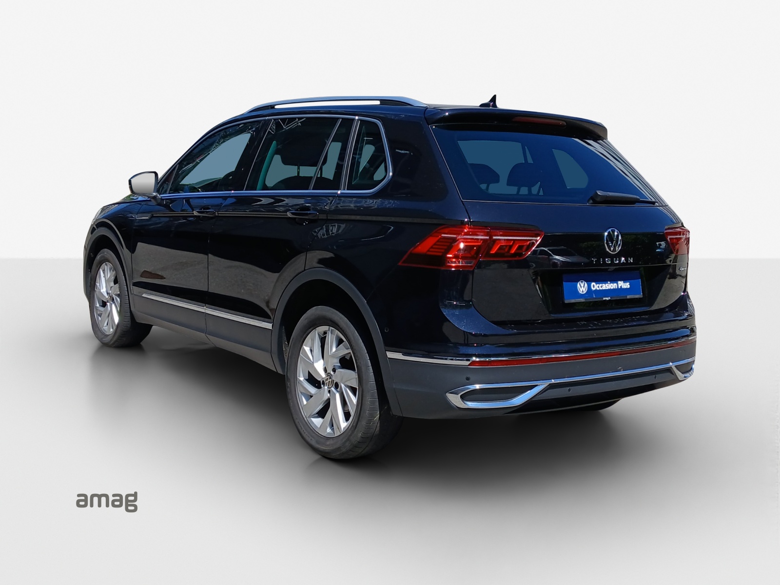 VW Tiguan 2.0 TDI SCR Elegance 4Motion DSG-image-2