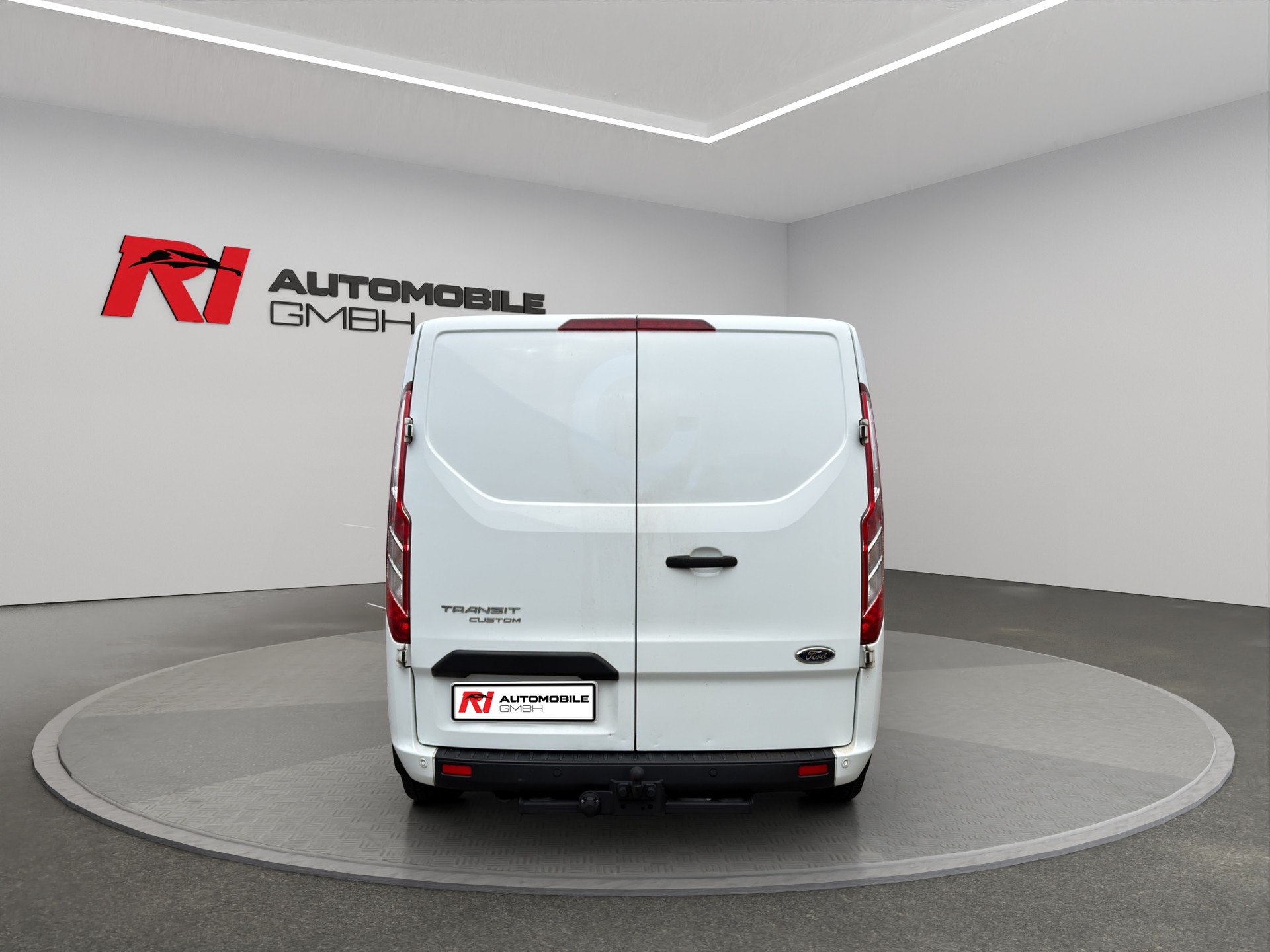 FORD Transit Custom Van 320 L1H1 Trend A-image-3