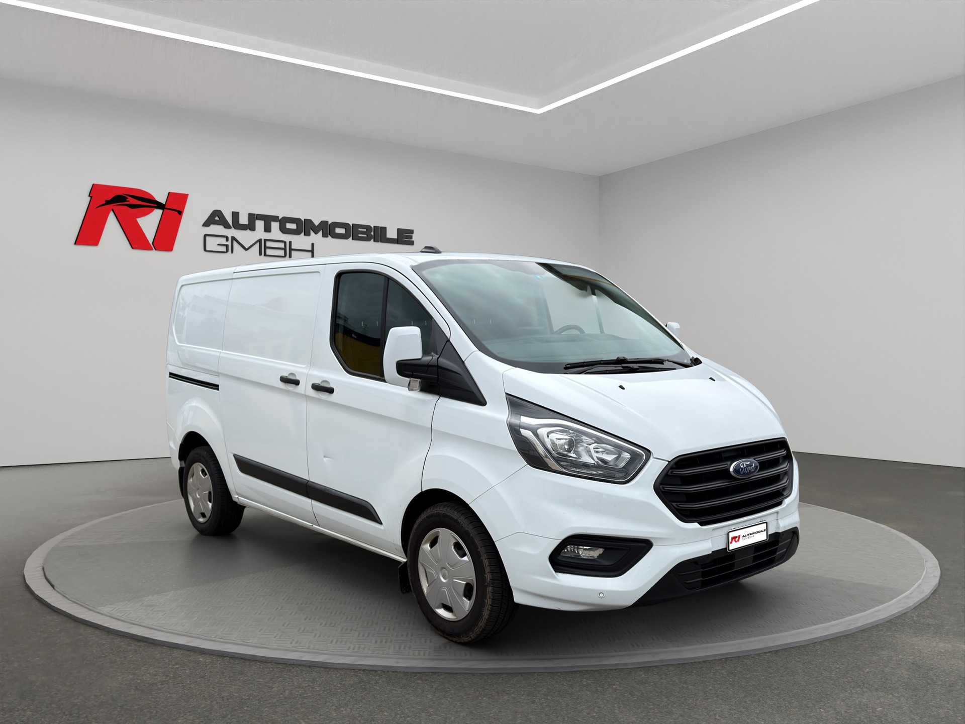 FORD Transit Custom Van 320 L1H1 Trend A-image-7