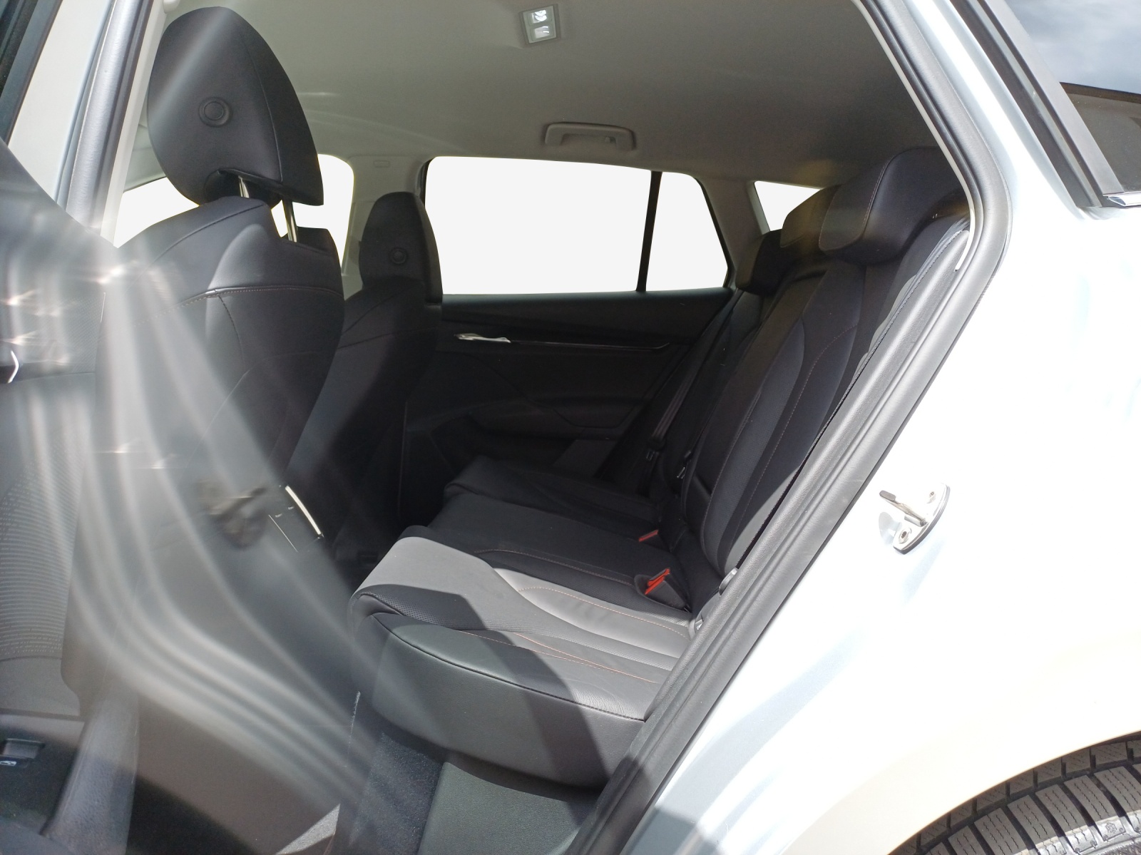 SKODA Enyaq iV 80x-image-11